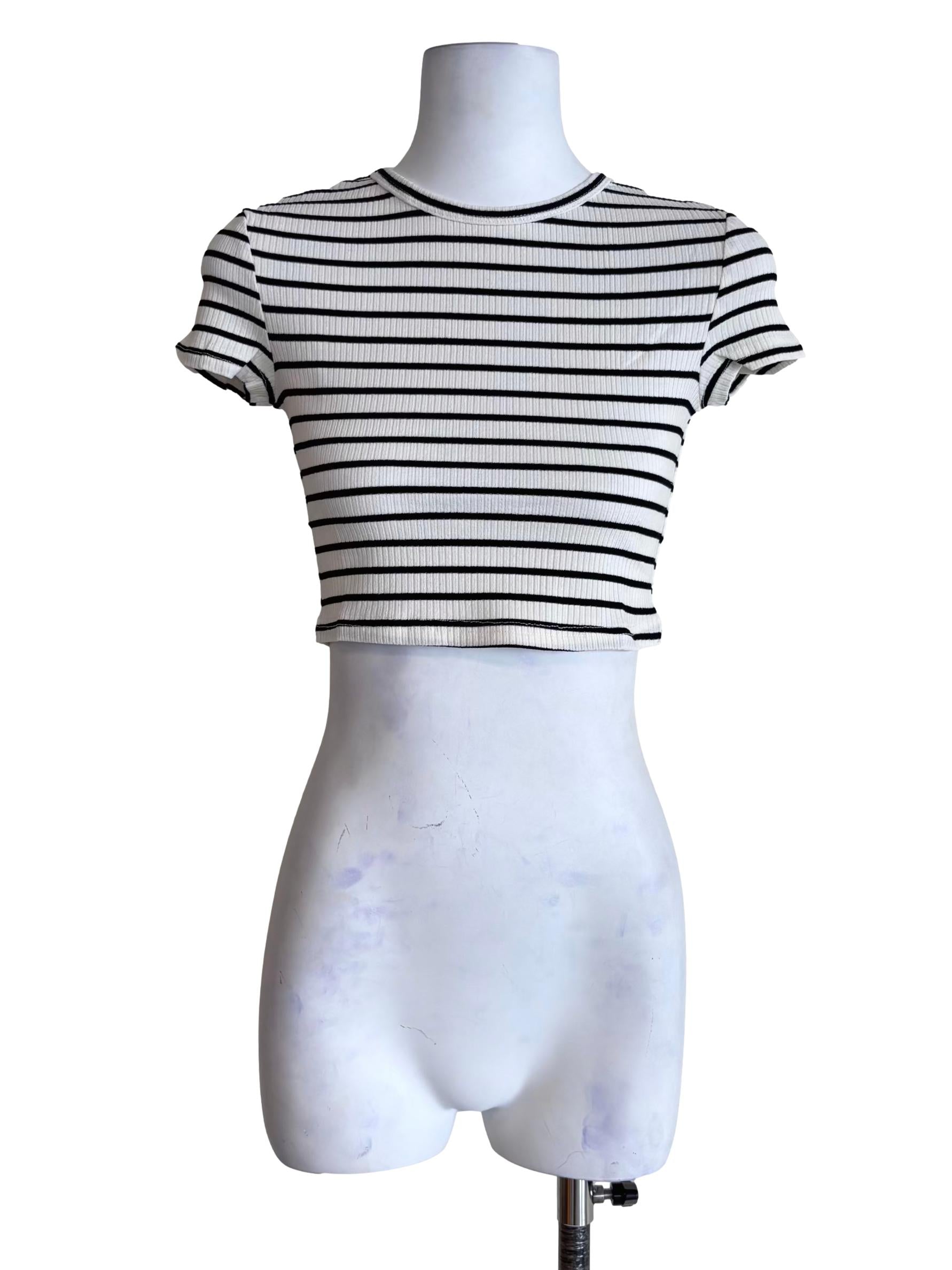 White Daffy Baby Tee