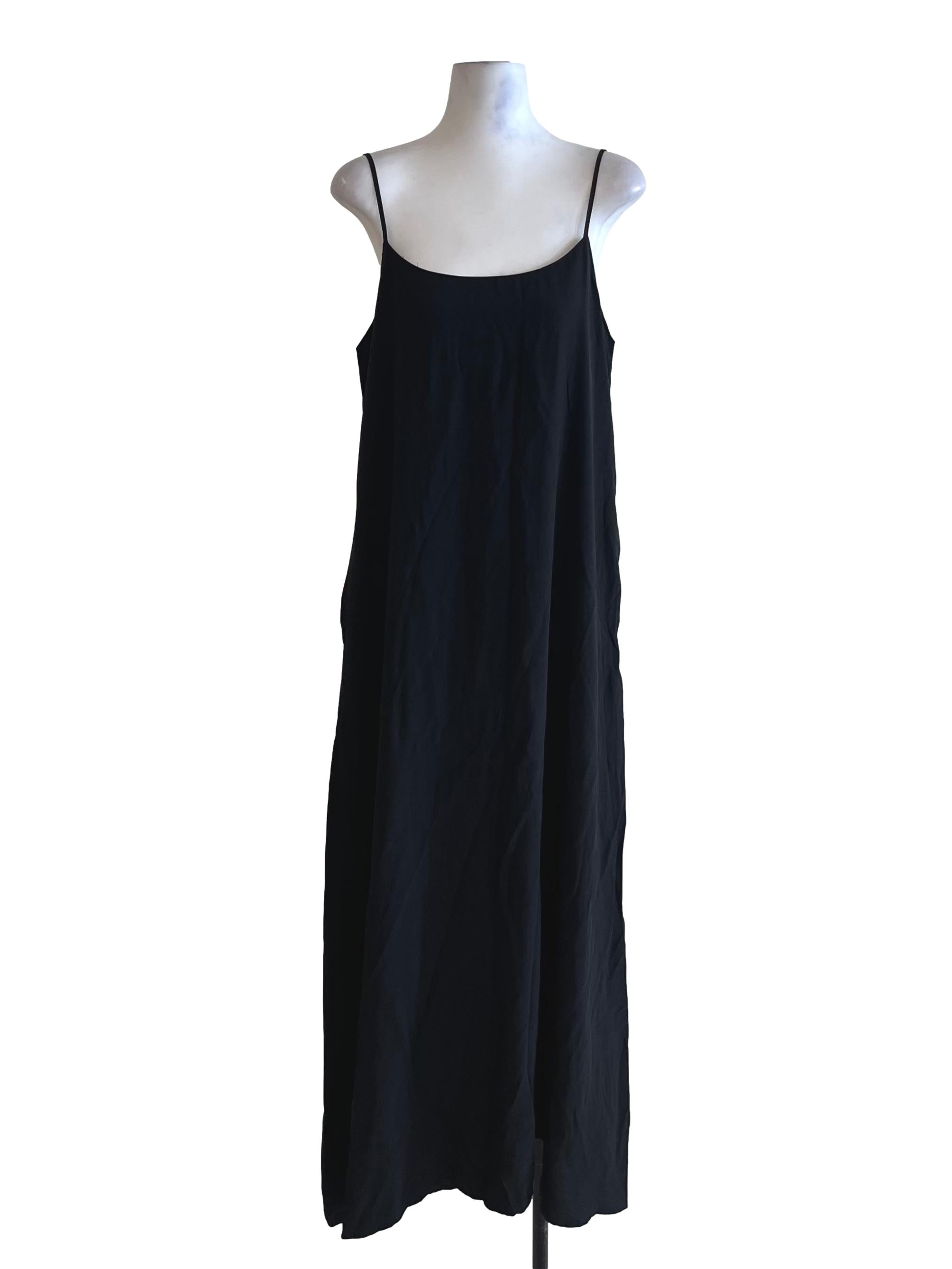 Black Scoop Neckline Shift Dress TEM