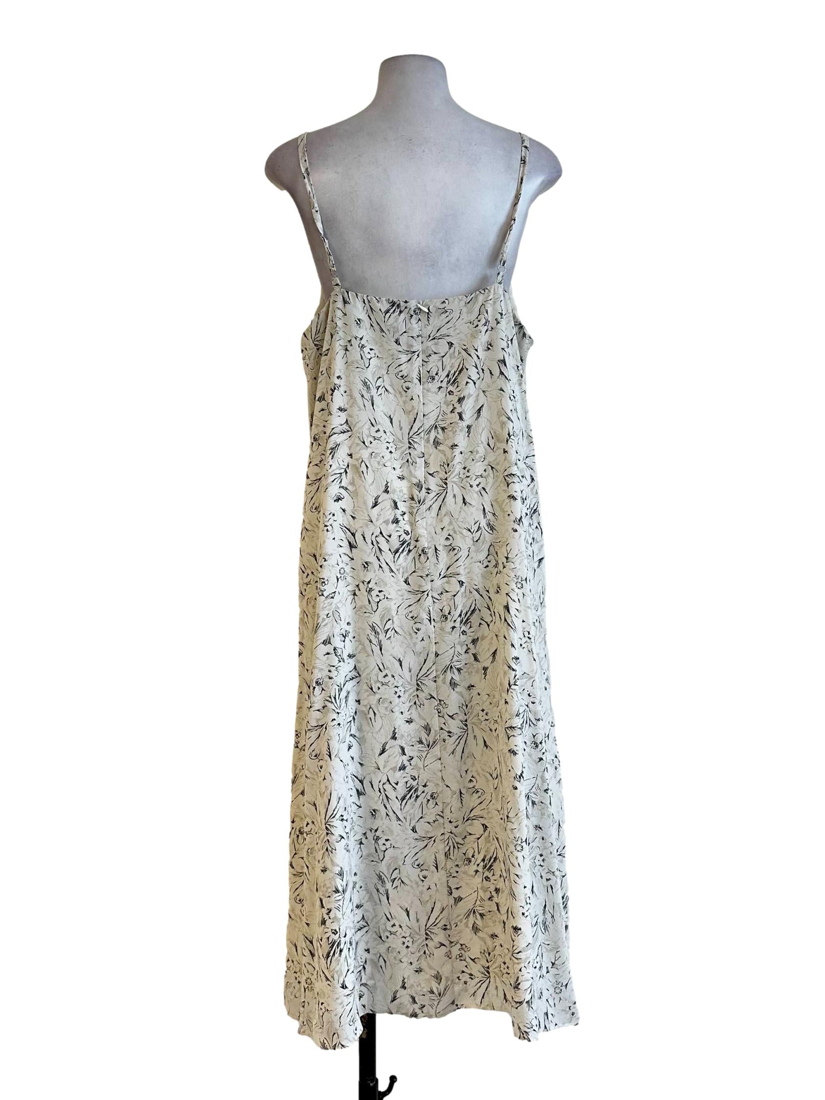 Alabaster White Flower Pattern Sleeveless Dress