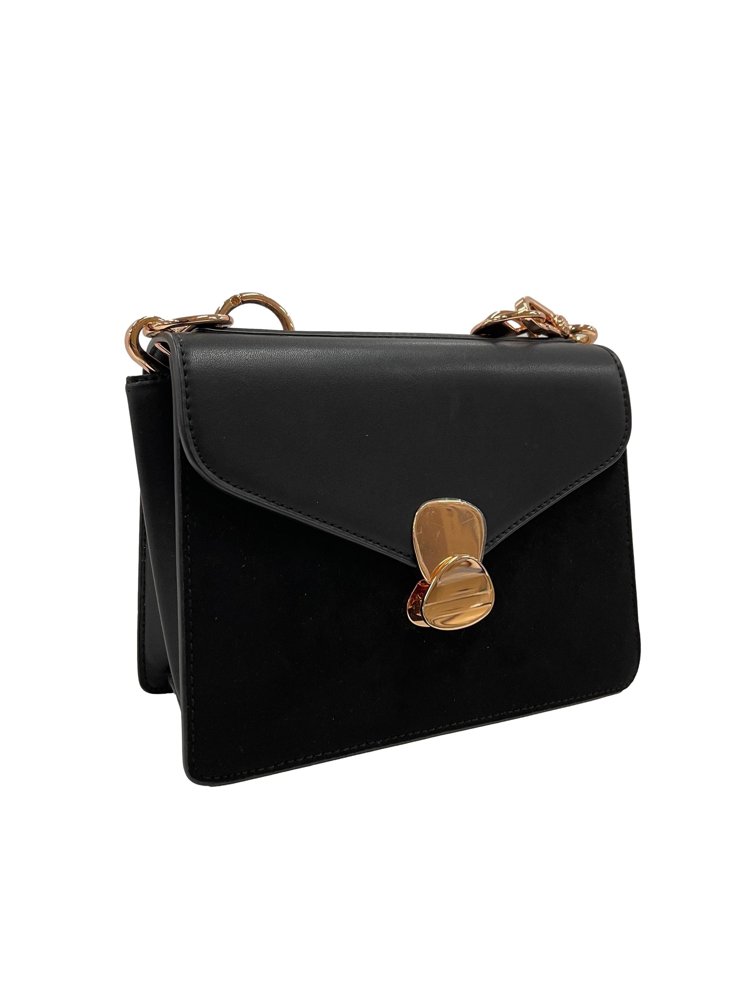 Metal Push Lock Front Flap Cross Body Bag (Black)