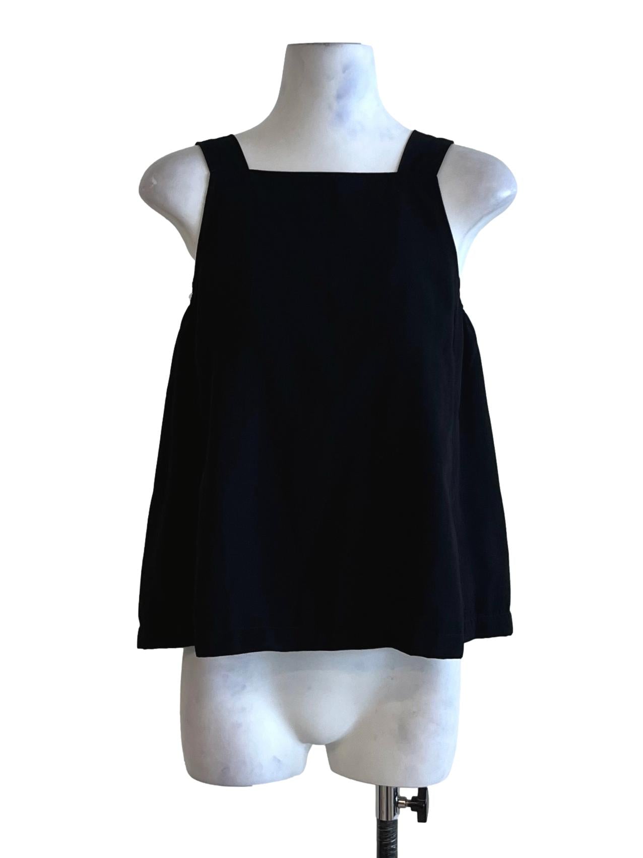 Black Square Neckline Sleeveless Top