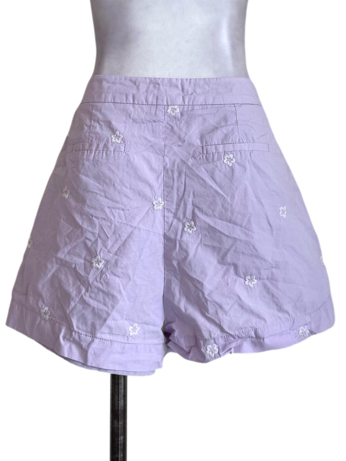 Pale Lilac With Embroidery Flower Short Pants LB