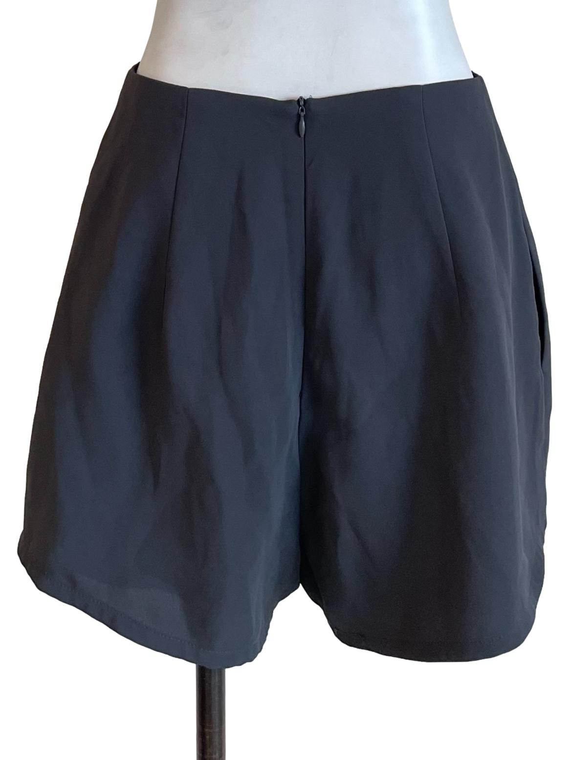 Pebble High Waist Shorts