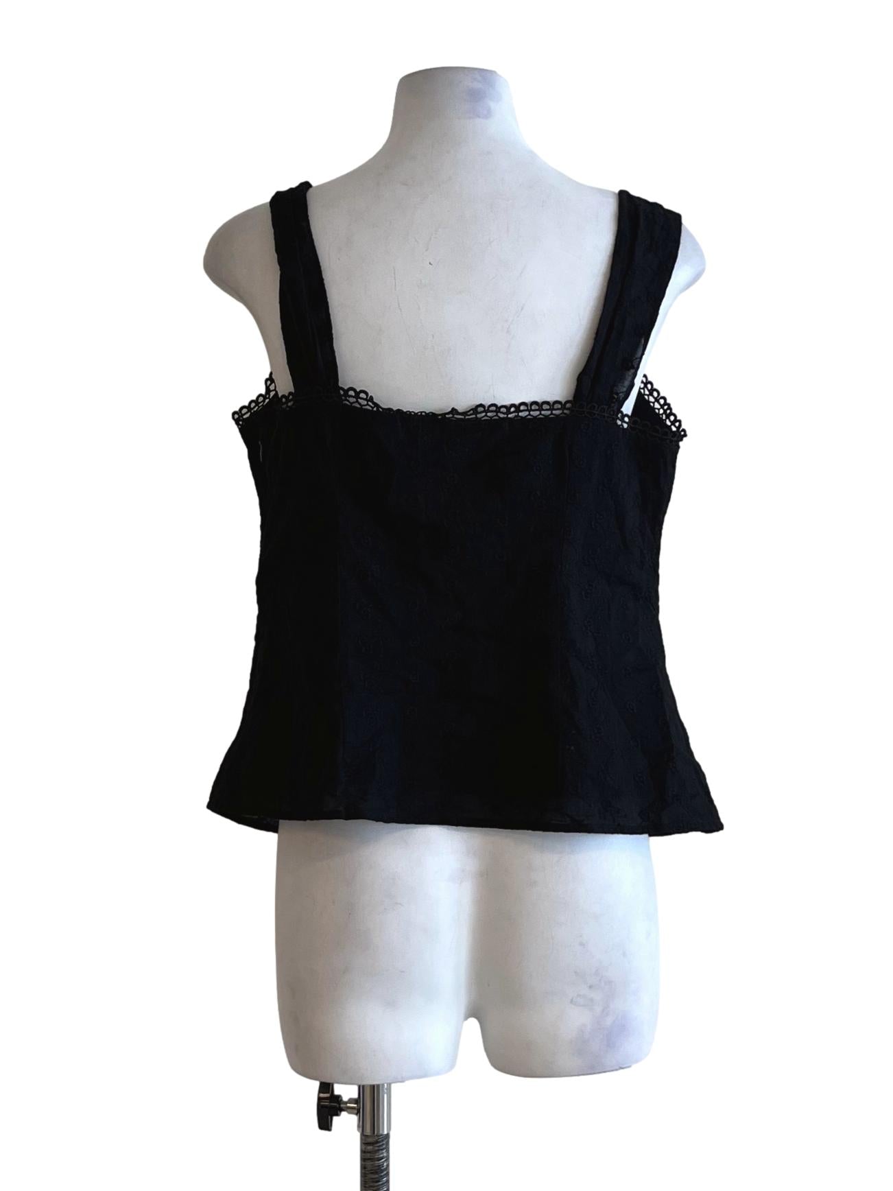 Black Sweetheart Neckline Sleeveless Top