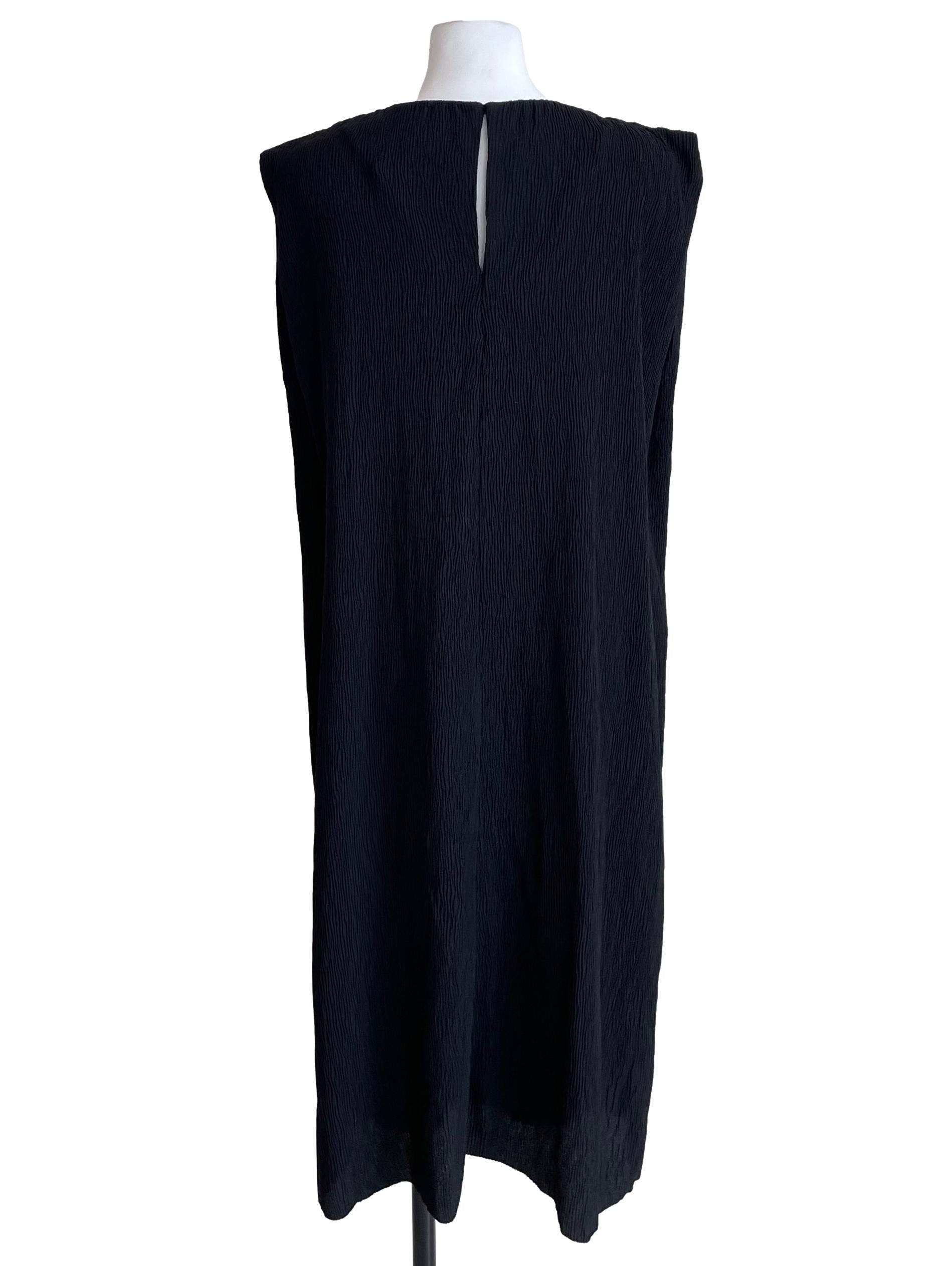 Black Creased Sleeveless Dress