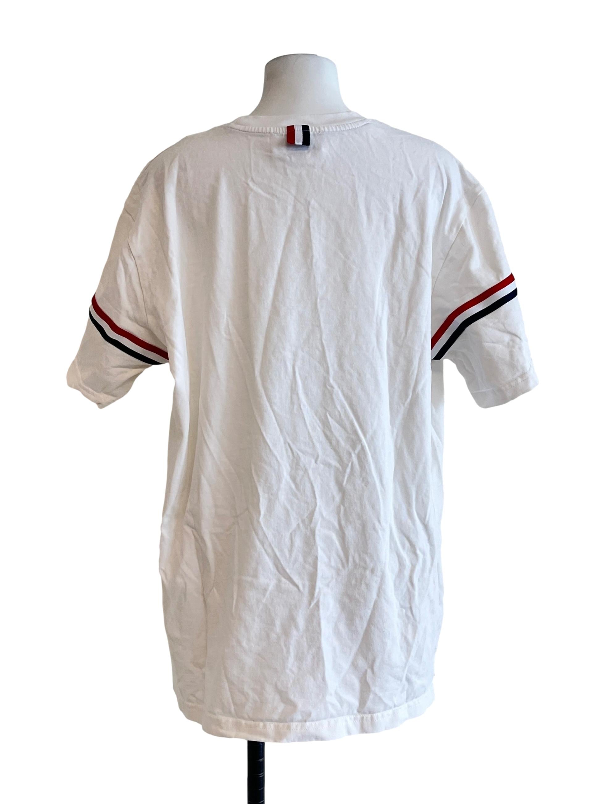 Daisy White Crew Neck Shirt