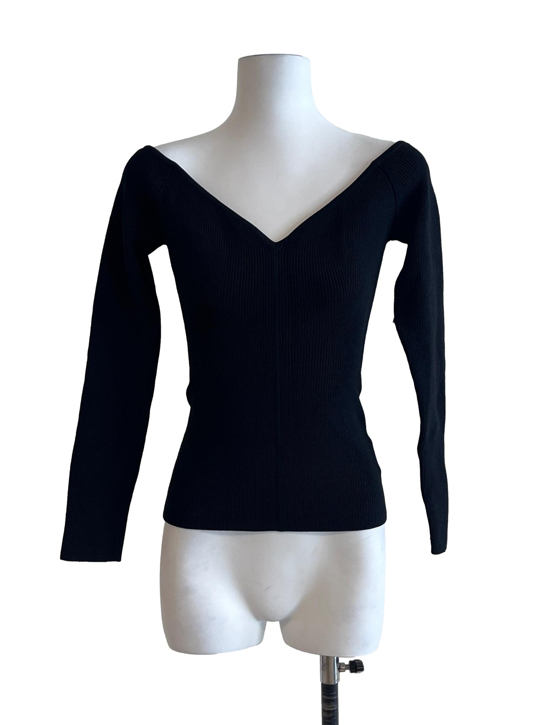 Pitch Black V-Neck Long Sleeve Top