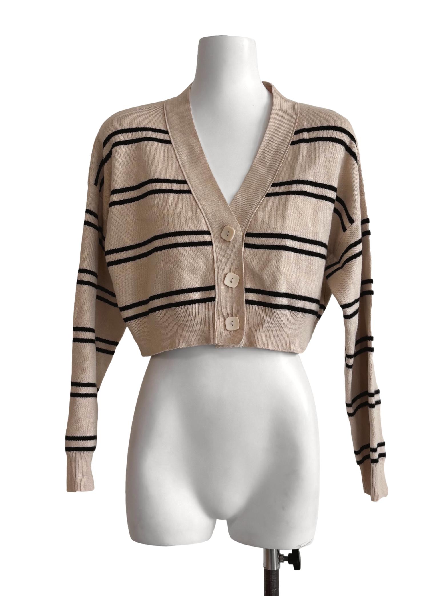 Wheat Beige Buttoned Crop Knitwear TTR