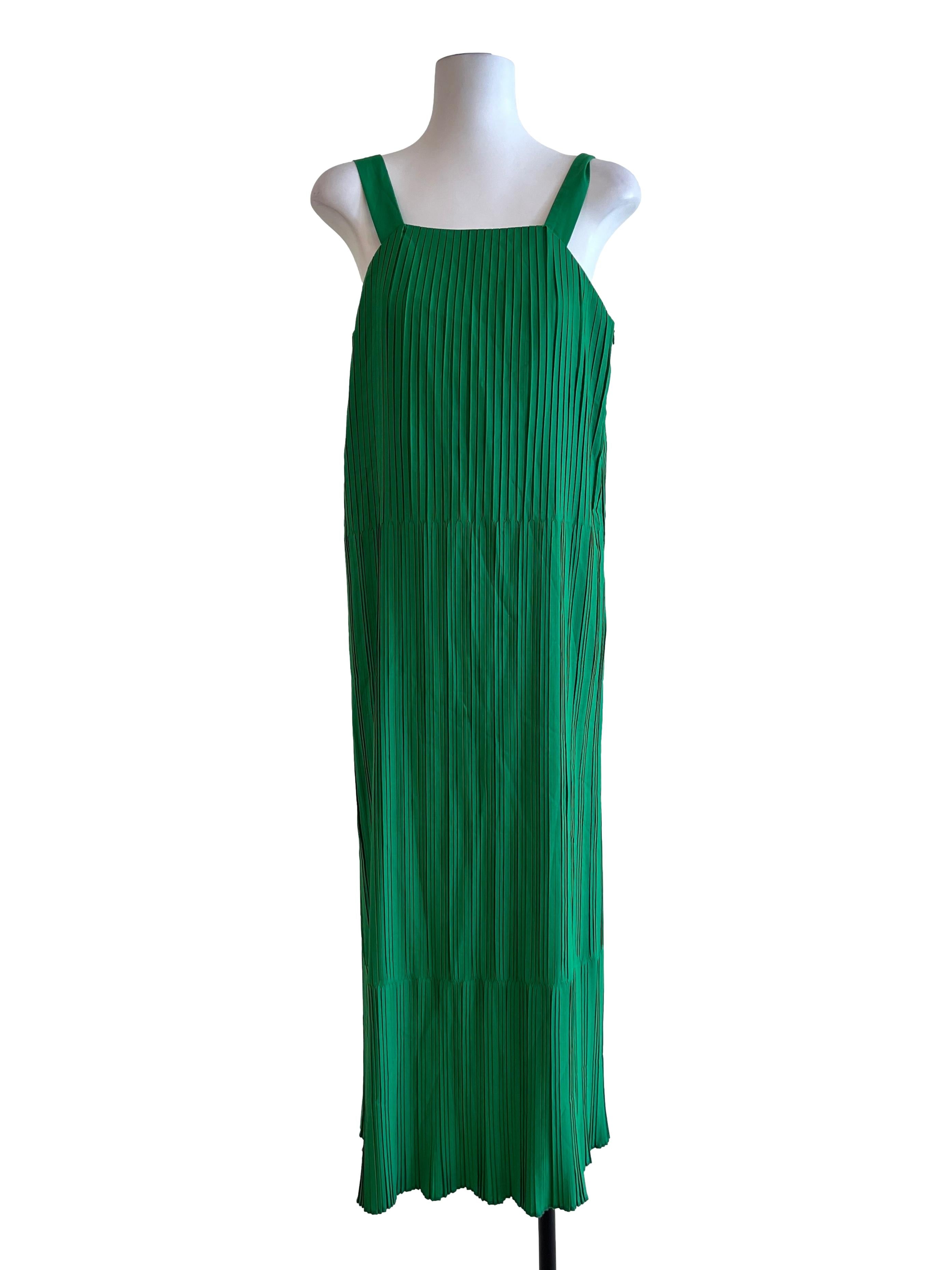 Kelly Green Pleated Dress