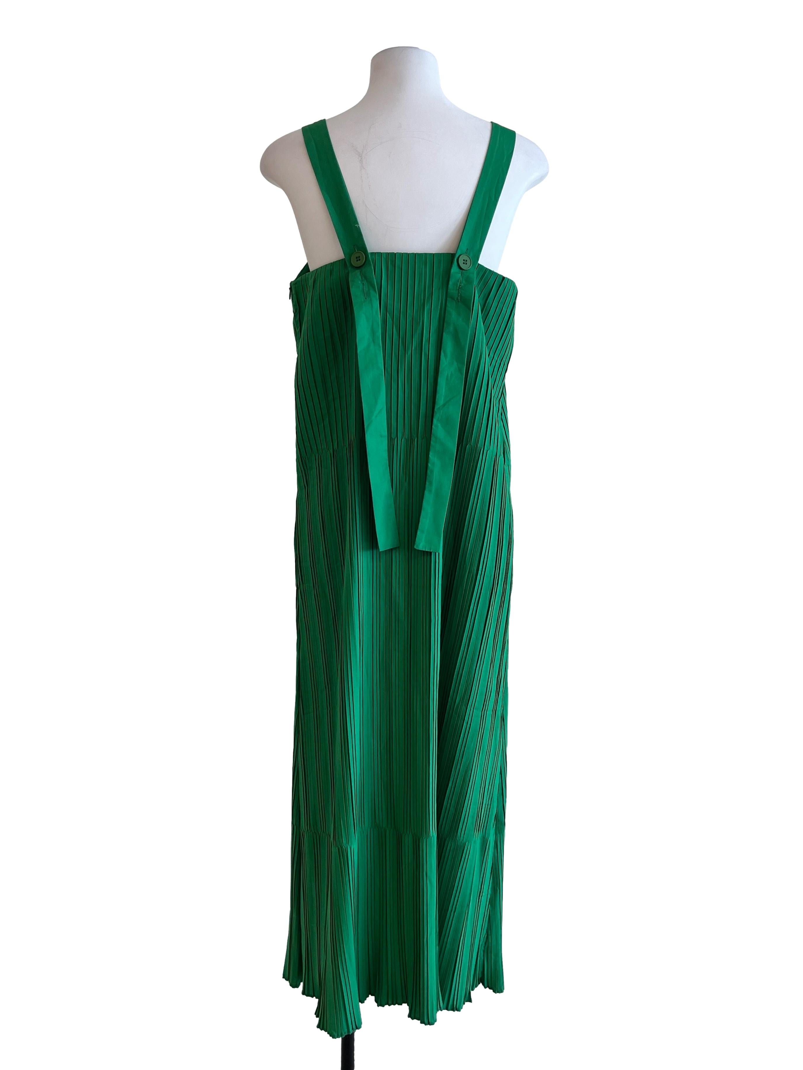 Kelly Green Pleated Dress