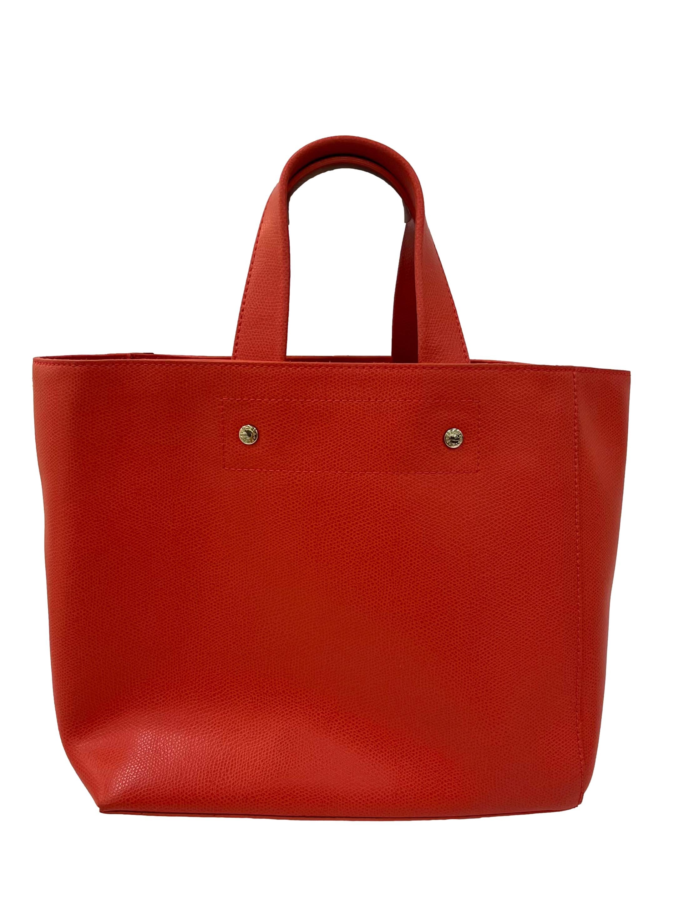 Coral Red Musa M Tote Bag
