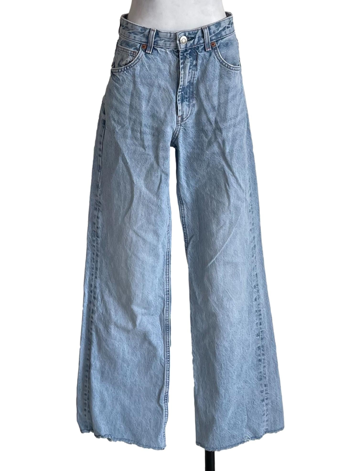 Light Blue Baggy Jeans