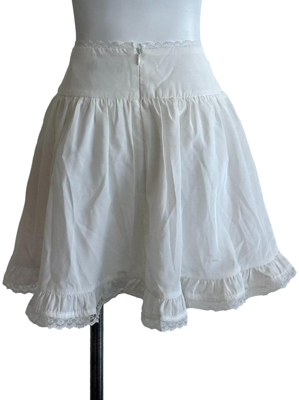 Pearl White Lace Border Ruffle Skorts