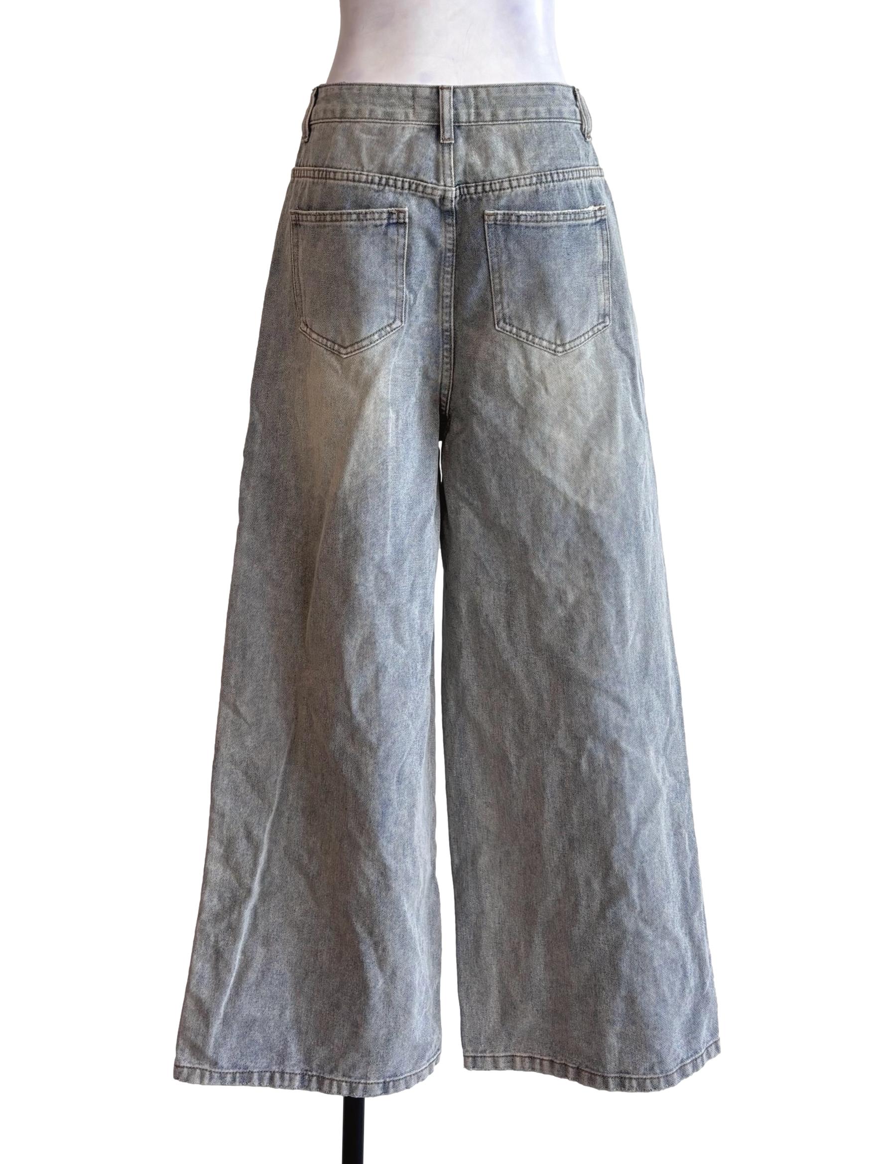 Light Wash Denim Baggy Jeans TTR