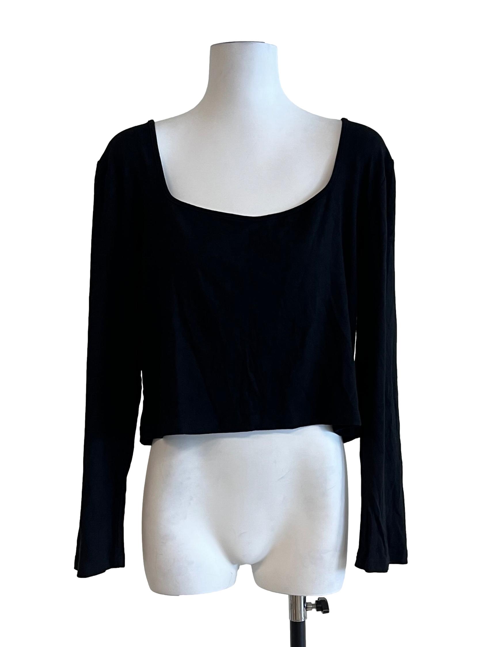 Pitch Black Scoop Long Sleeve Crop Top