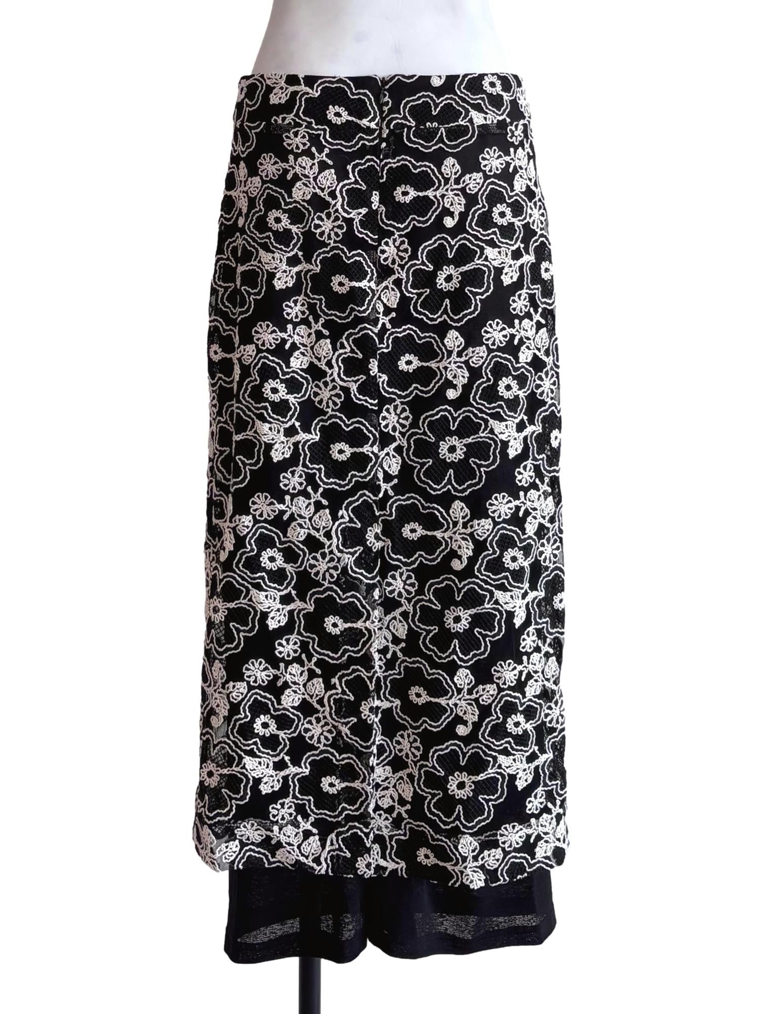 Black Lace Floral Embroidery Midi Skirt