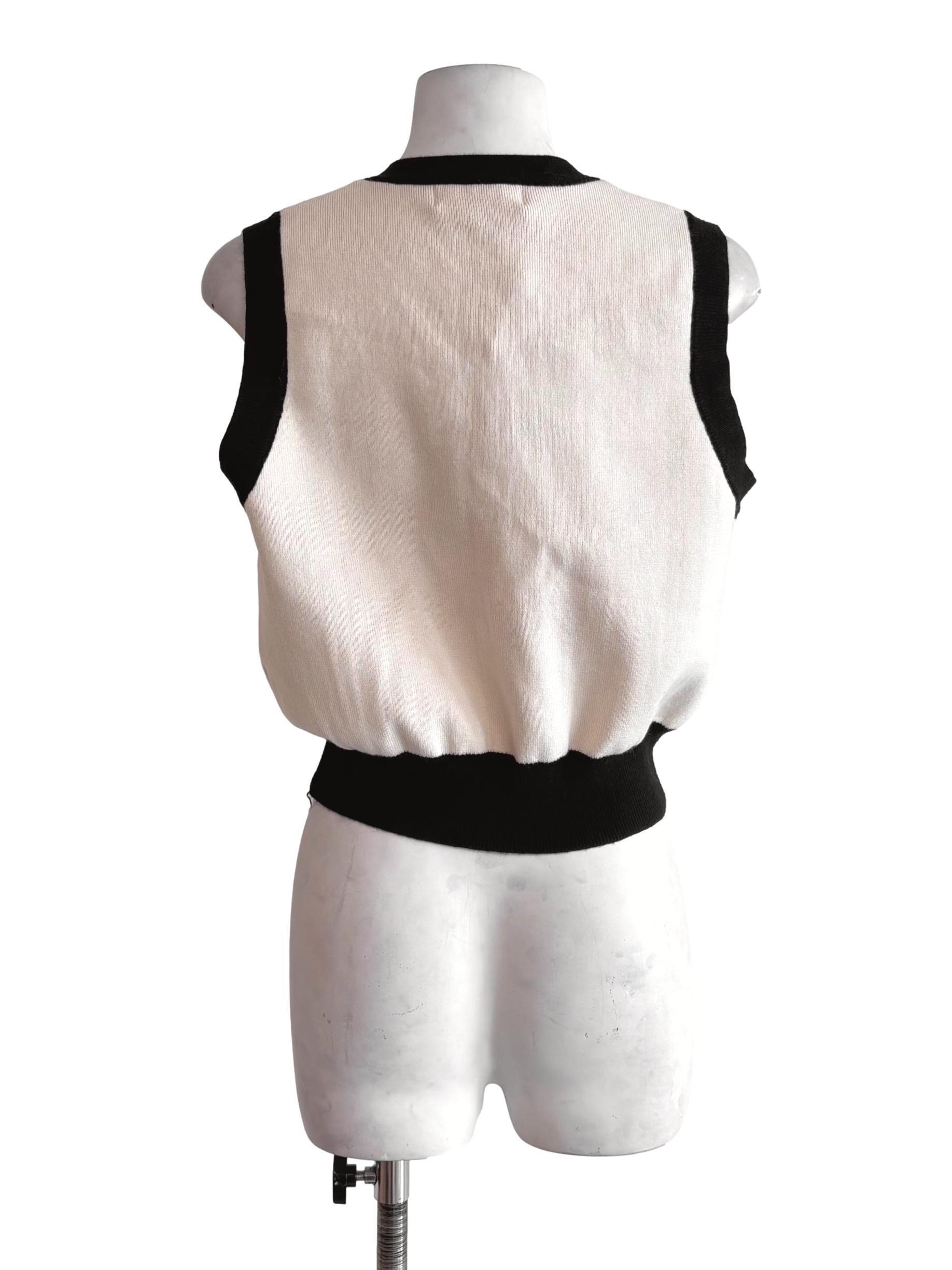 Cream White Charm Contrast Knit Top