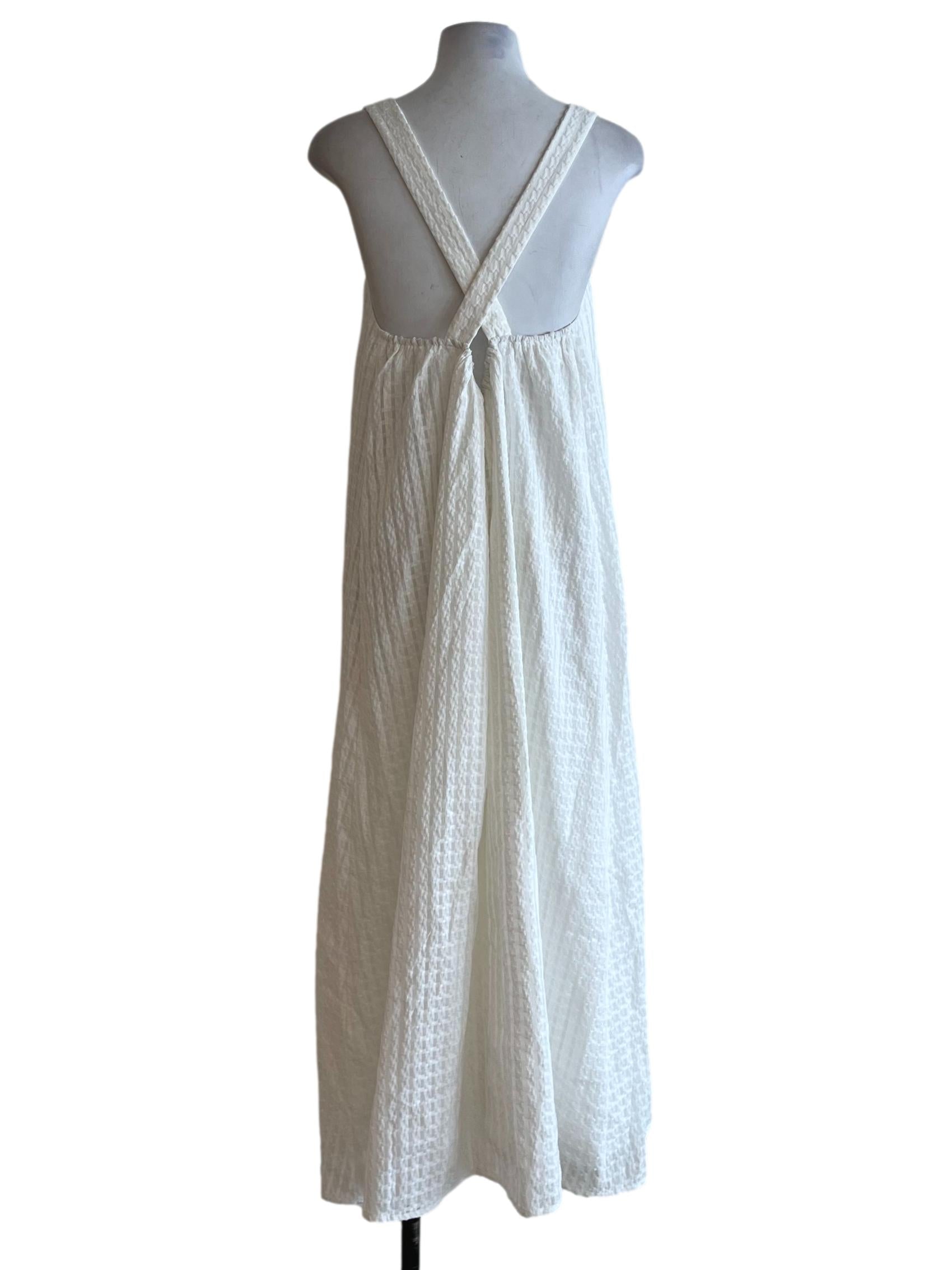 White Scoop Neckline Shift Dress