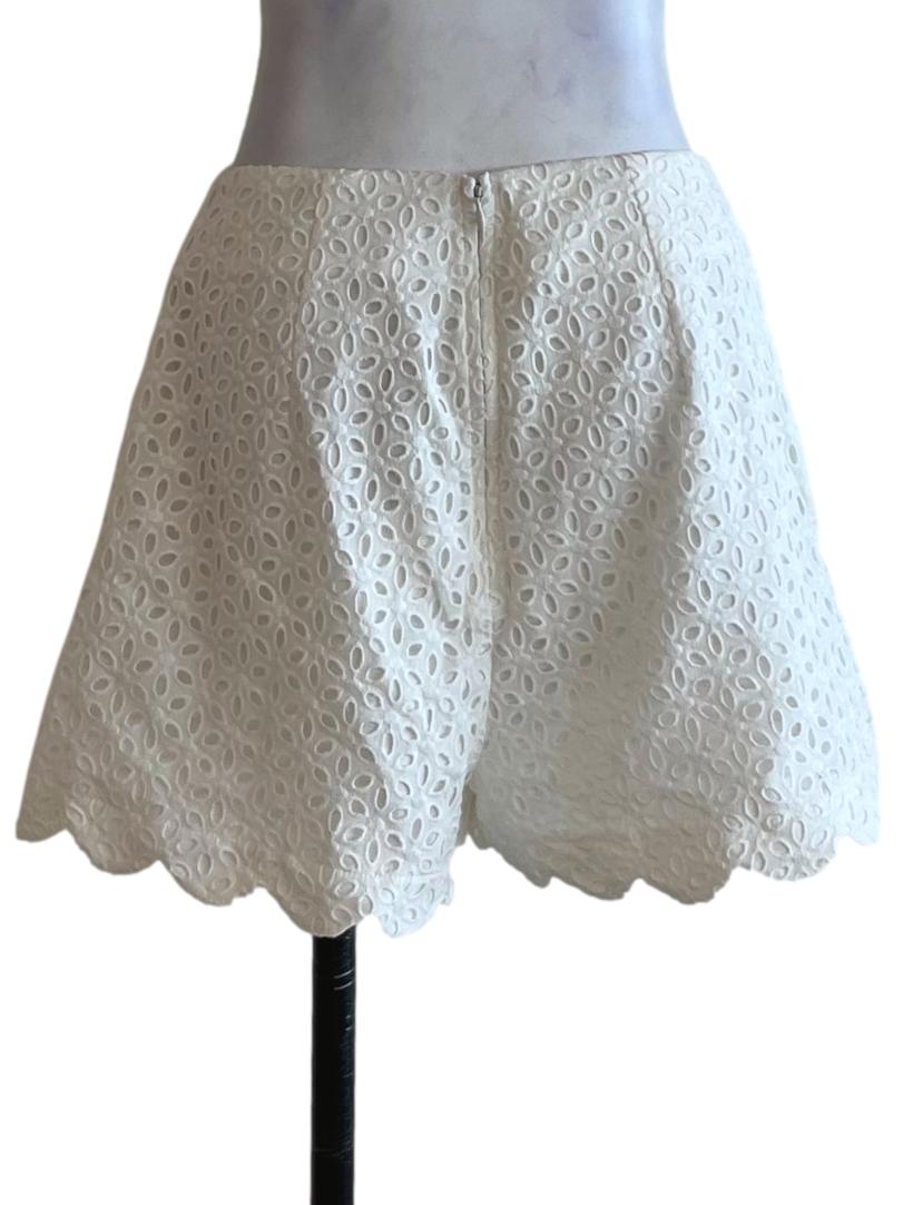White High-Waisted Scallop Hem Shorts