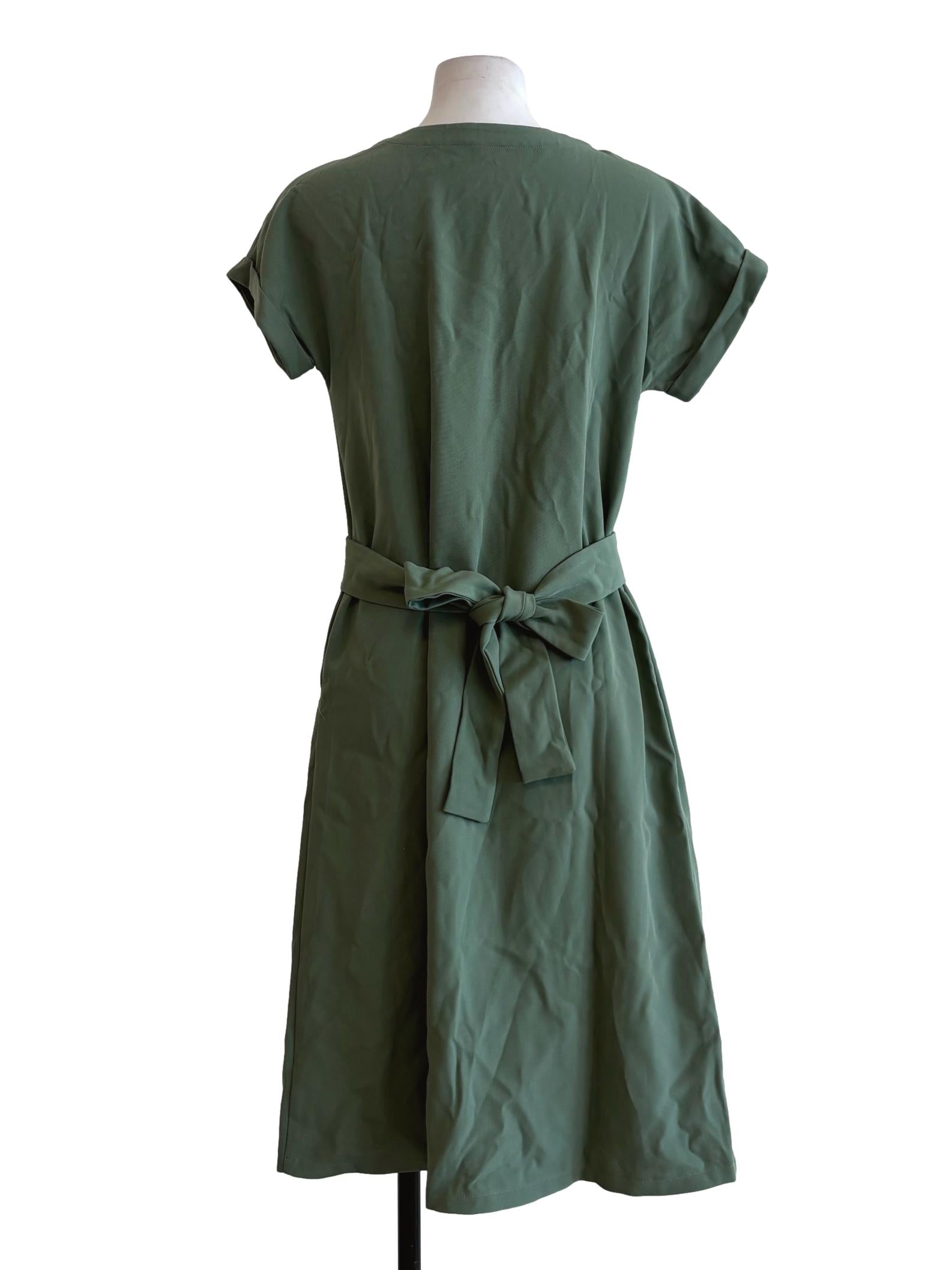 Jade Green Short Sleeve Buttoned Dress