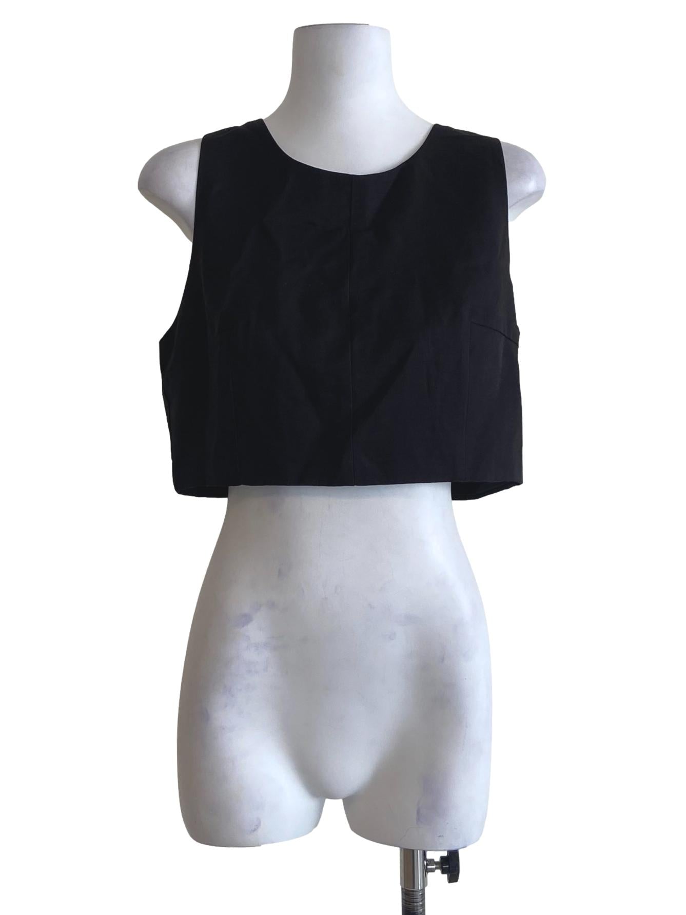Black Sleeveless Crop Top