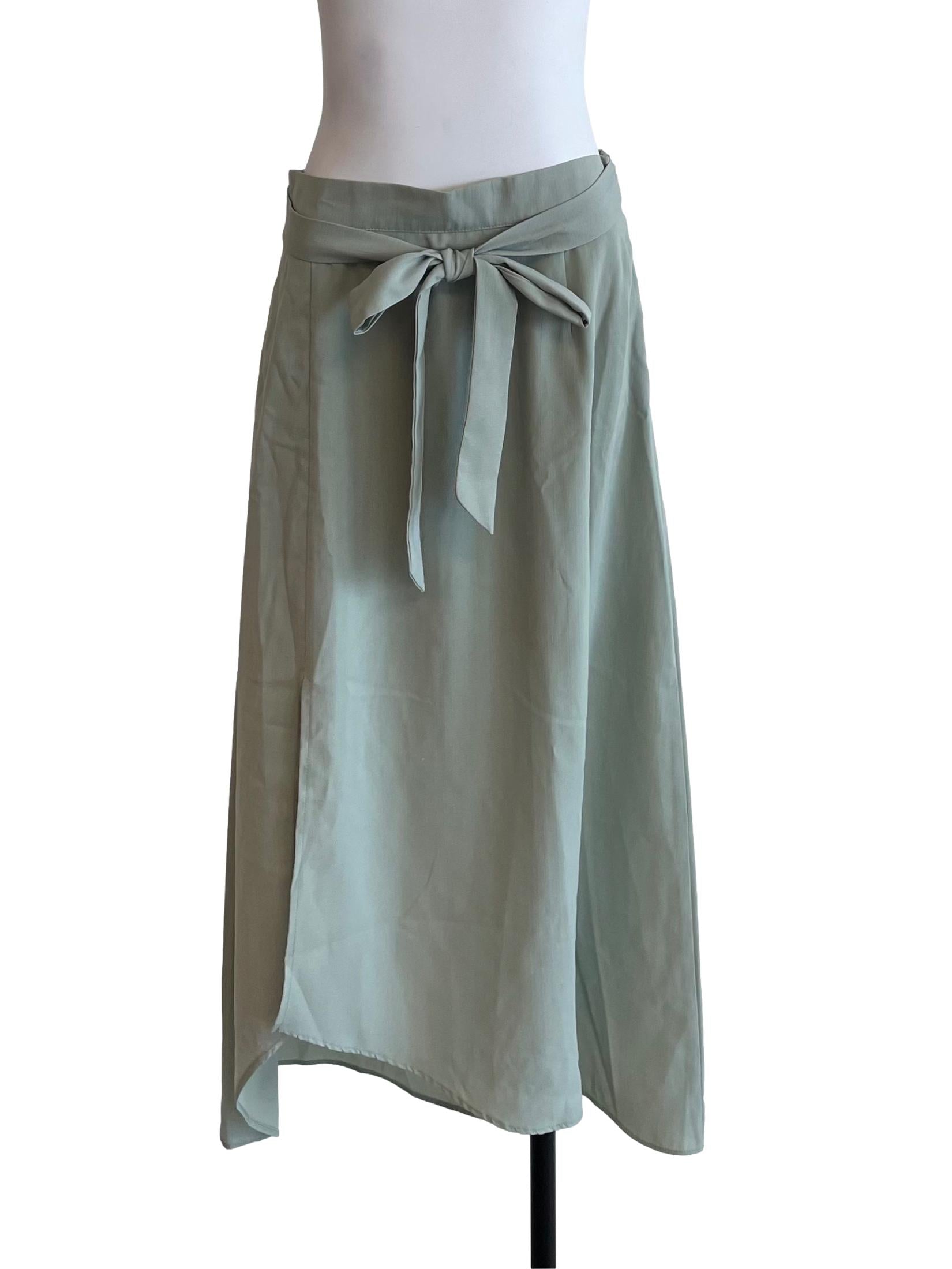 Light Green Angle Slit Skirt