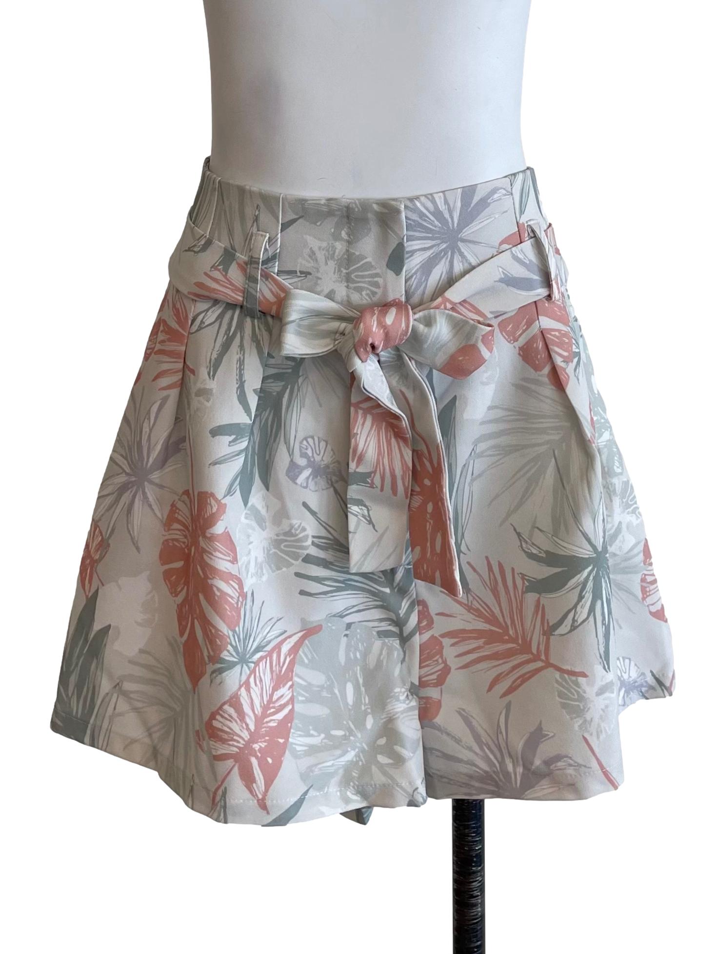 Powder White Plant Print Shorts