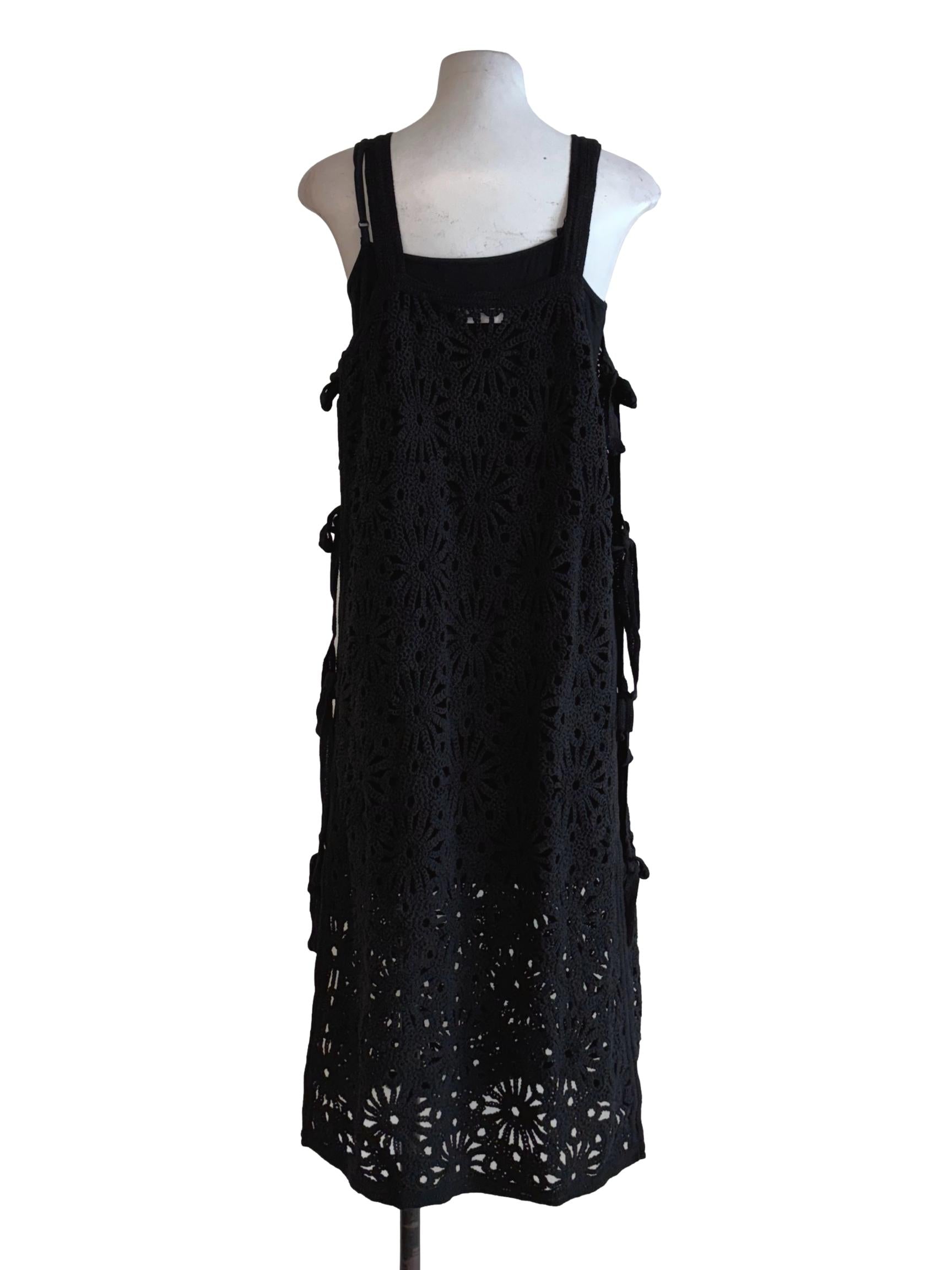 Black Sleeveless Lined Knit Mesh Dress
