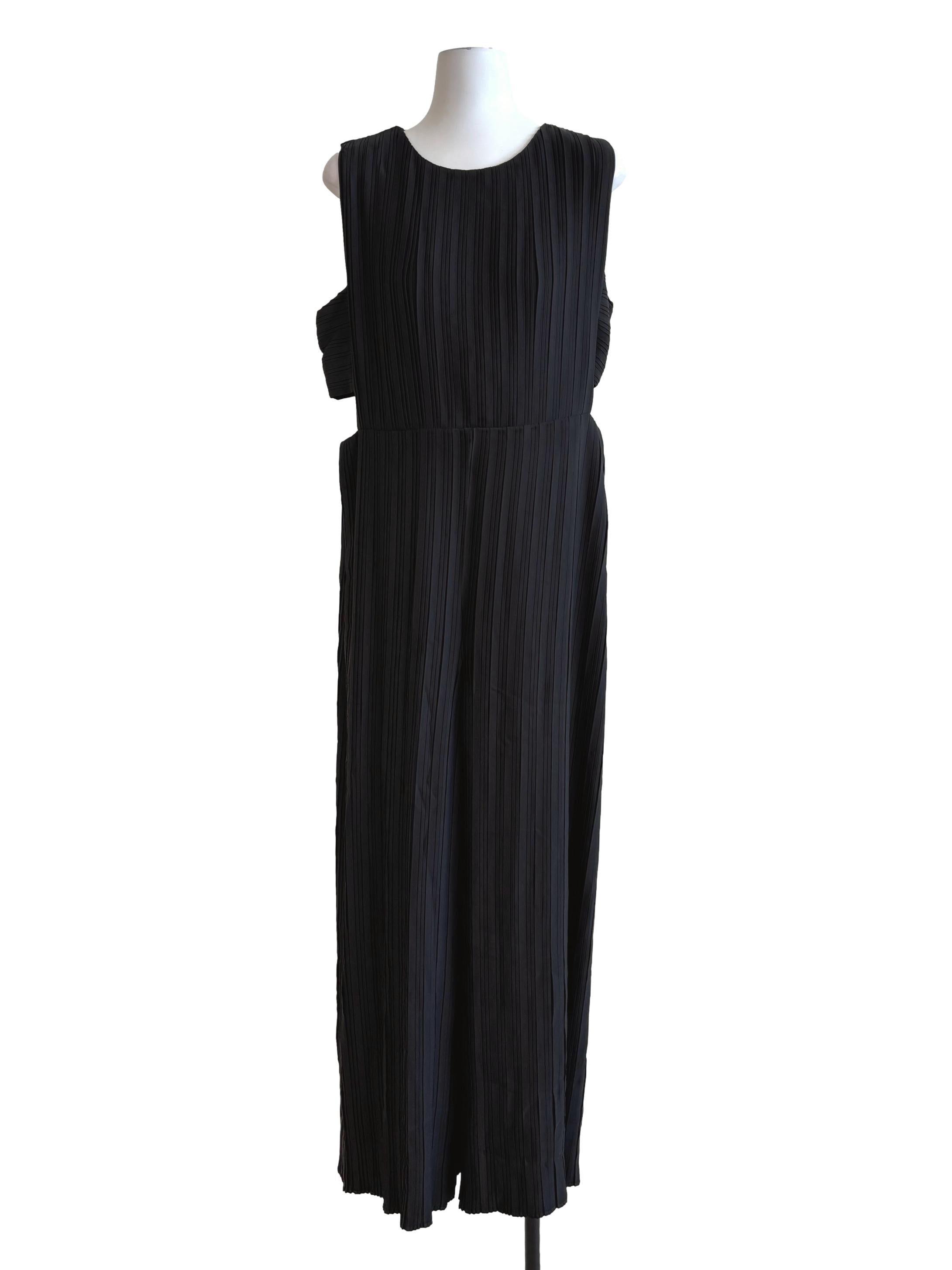 Jet Black Sleeveless Pleated Jumpsuit LB