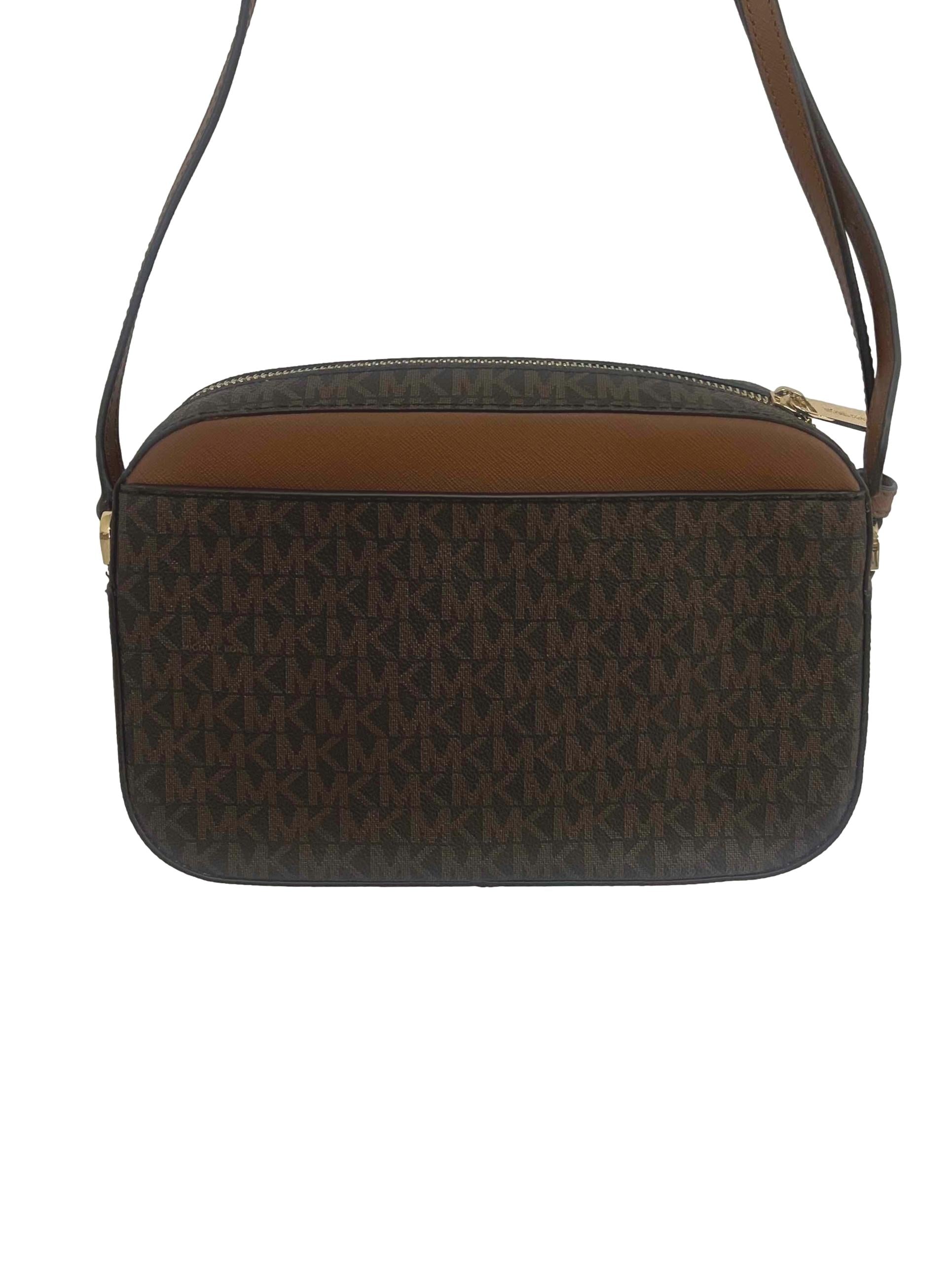 Jet Set Large Leather Crossbody Bag
