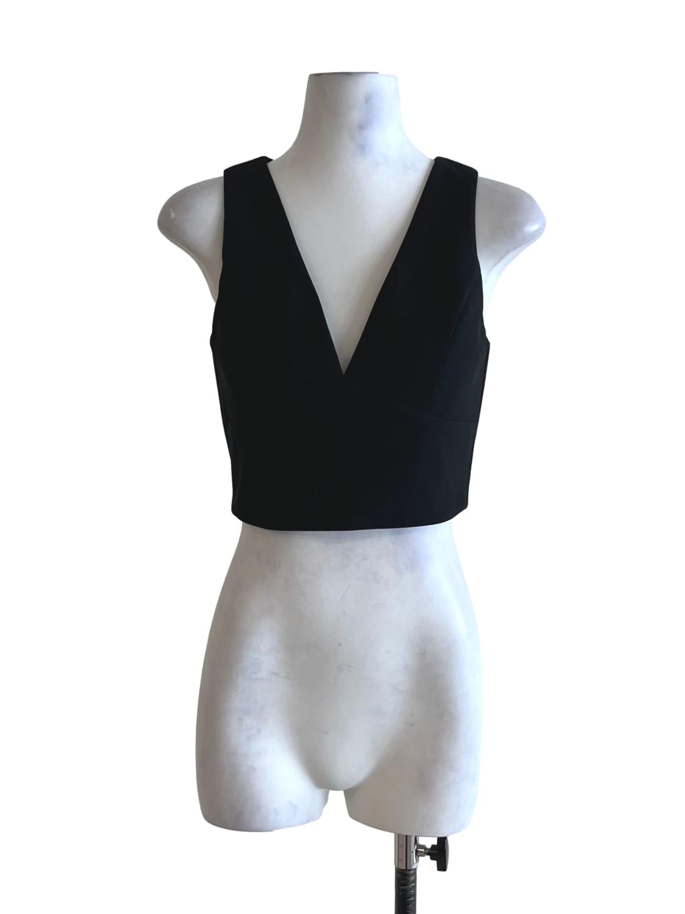 Black V-Neckline Sleeveless Top