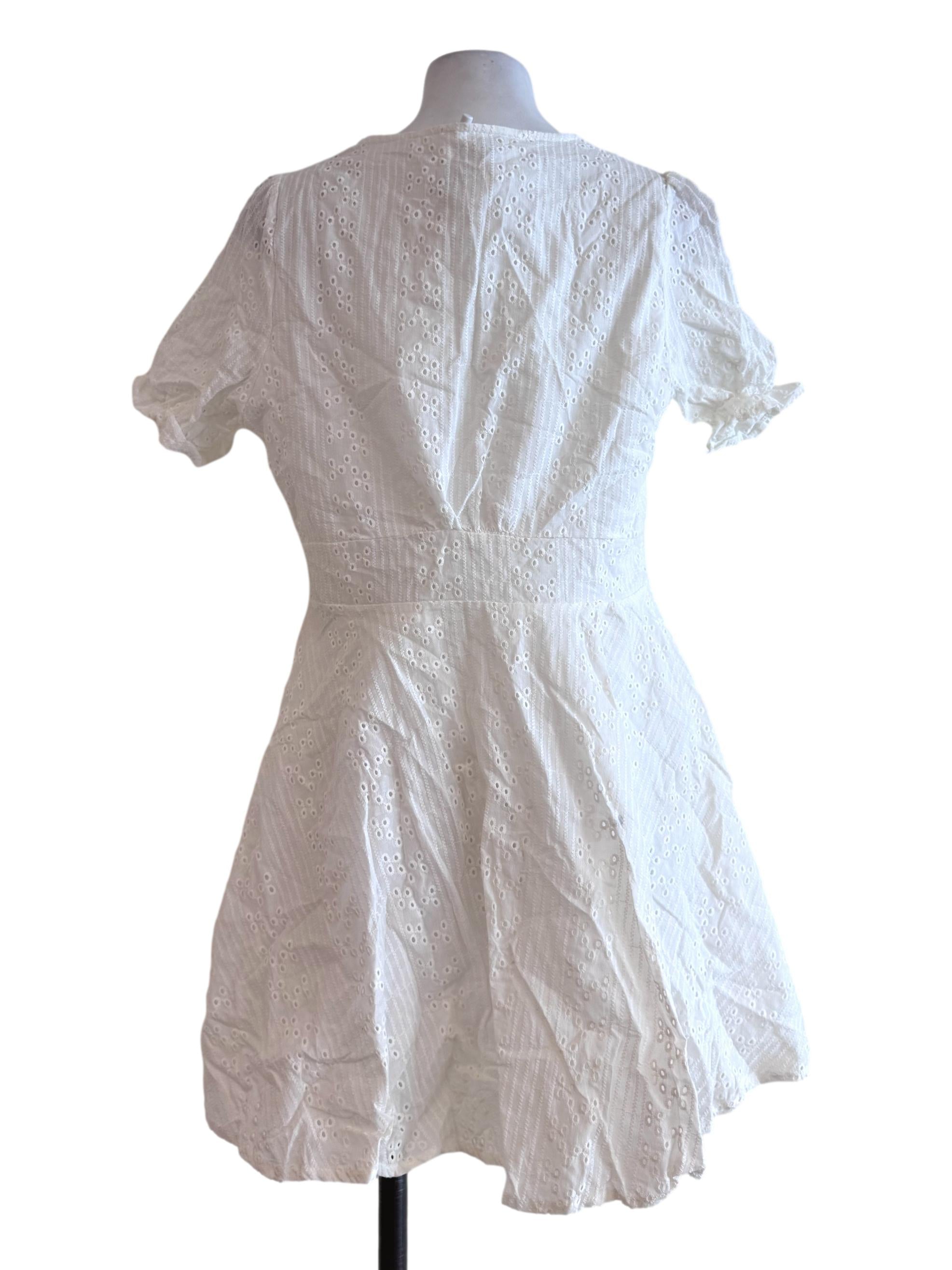 Daisy White Lace V Neck Short Sleeve Dress