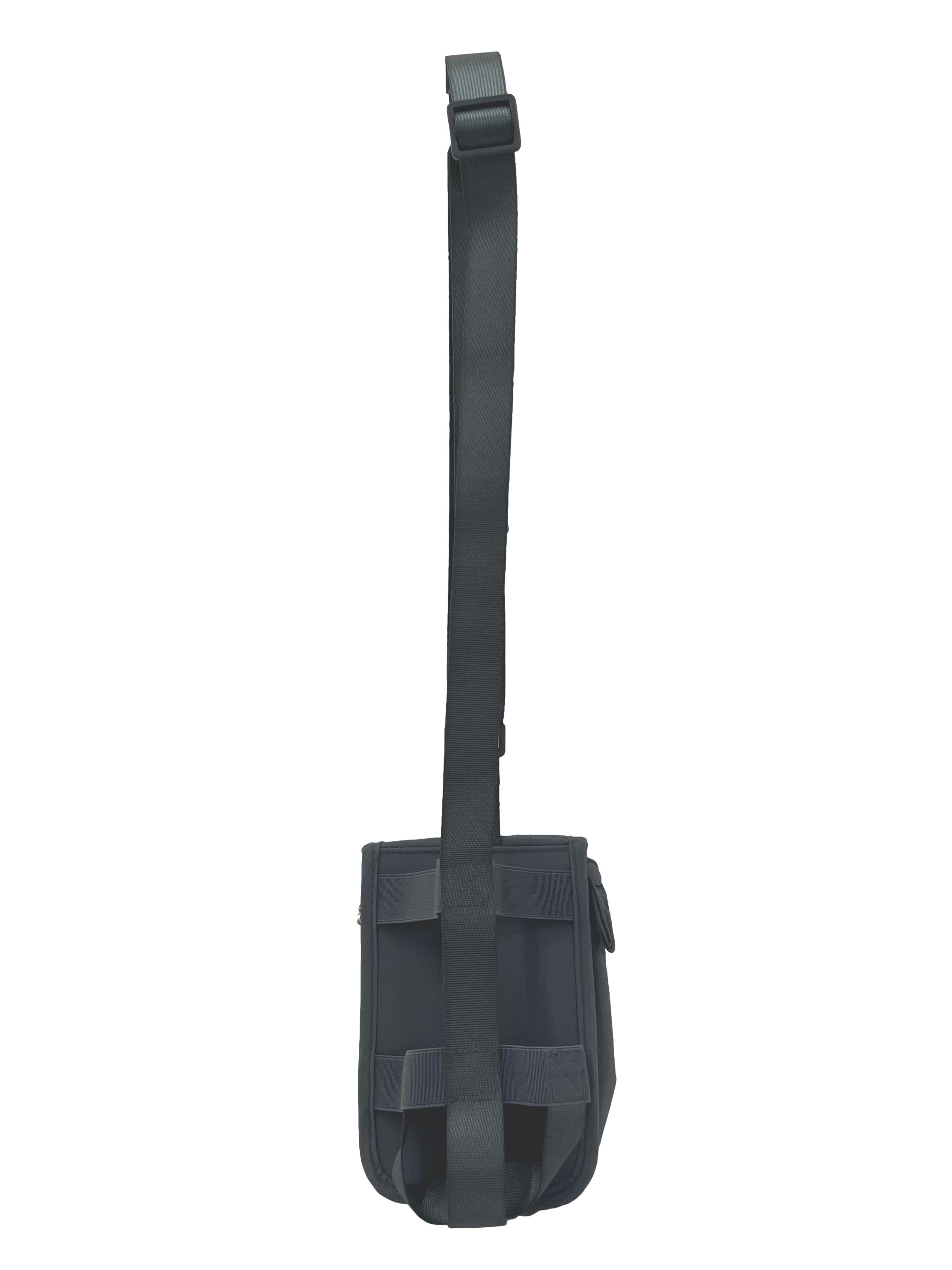 Gloss Shark Bottle Bottle Buddy