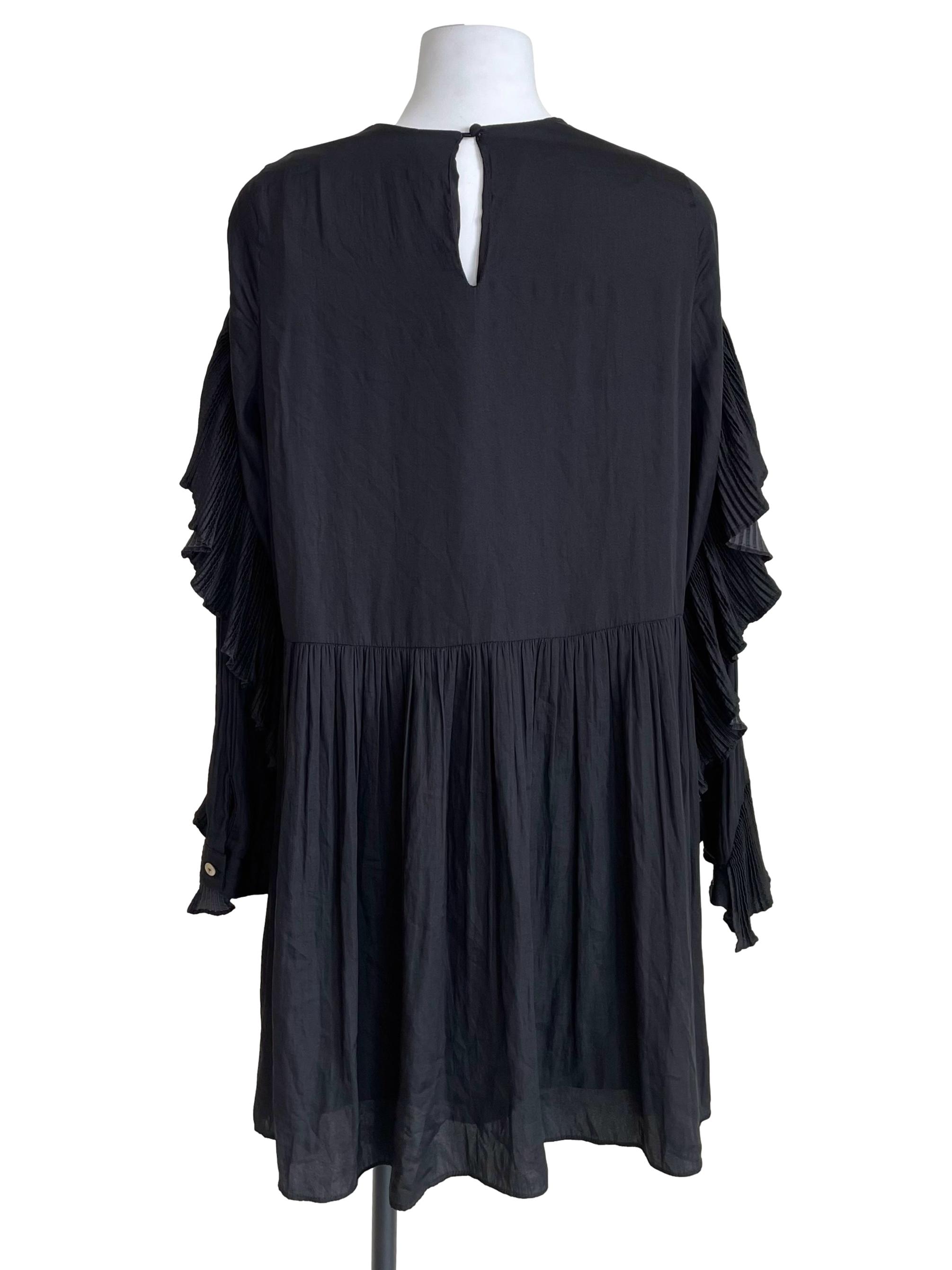 Black Wavy Tiered Dress