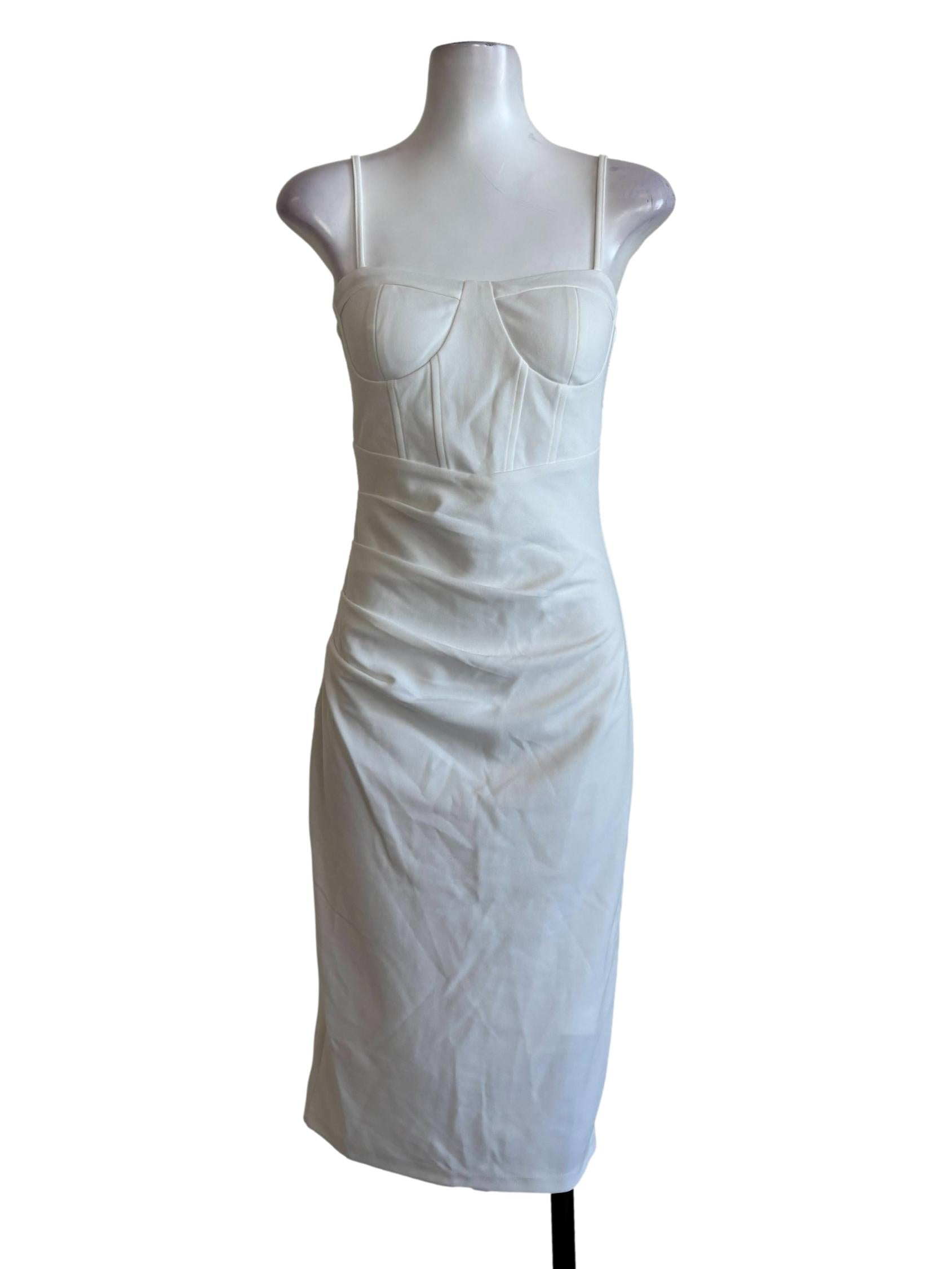 Pearl White Sweetheart Fitted Dress