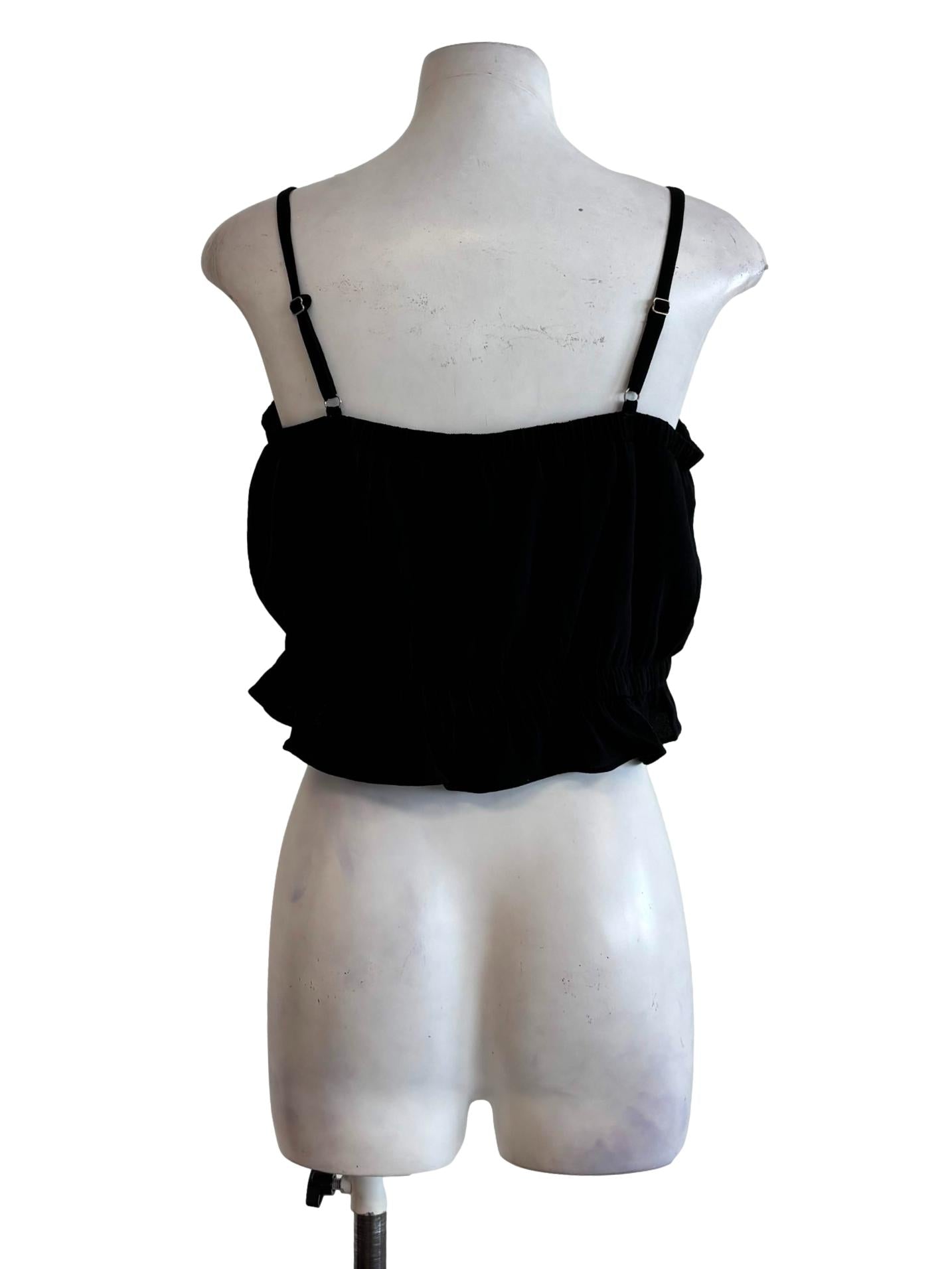 Black Spaghetti Strap Fitted Waist Crop Top