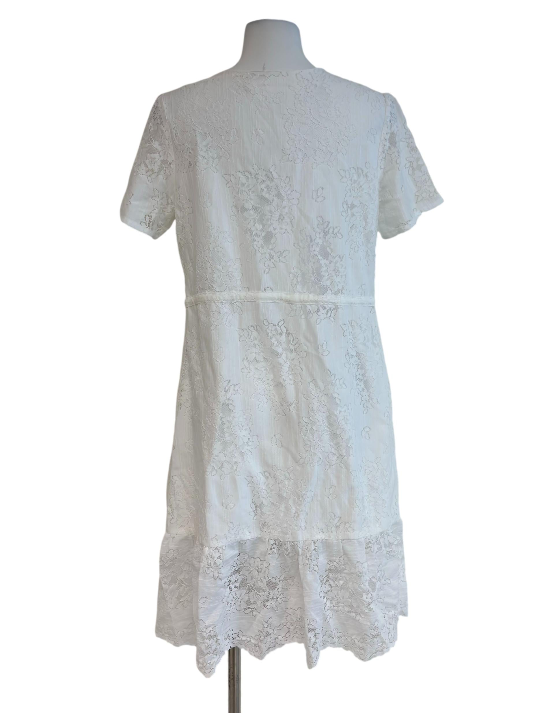 Daisy White Lace Buttoned Dress