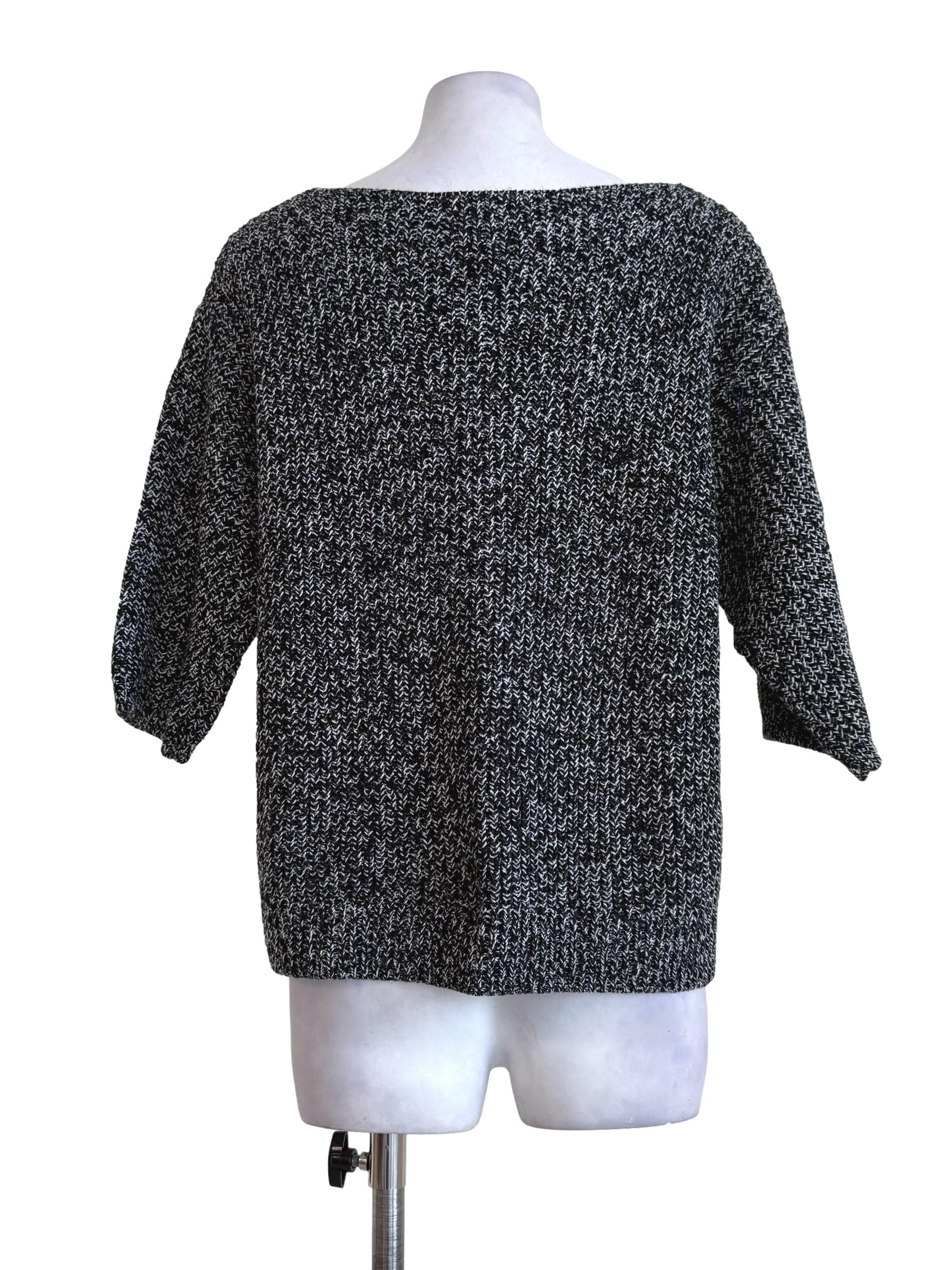 Black Tweeted Knitted Quarter Sleeve Top