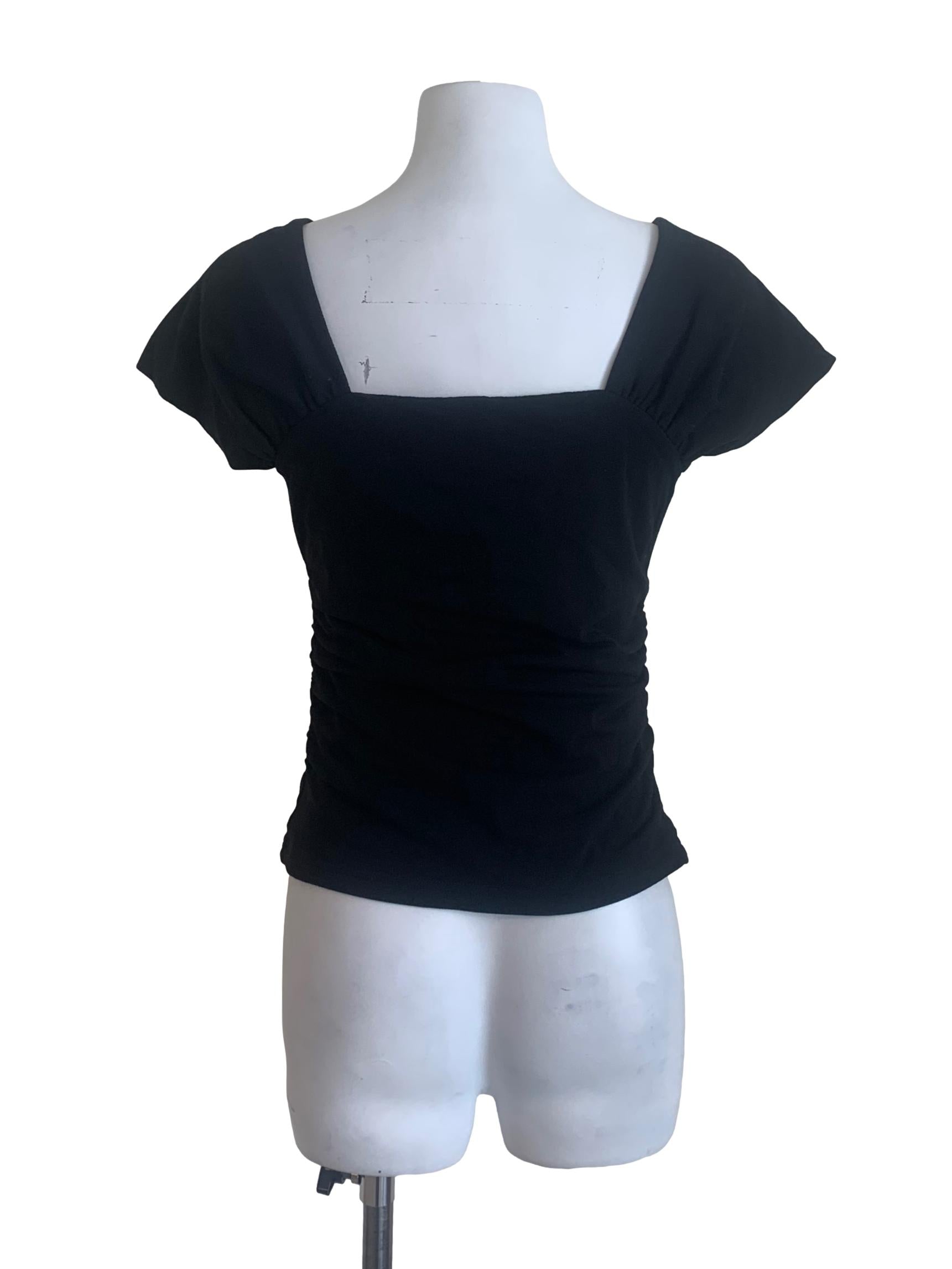 Oil Black Petal Sleeves Top