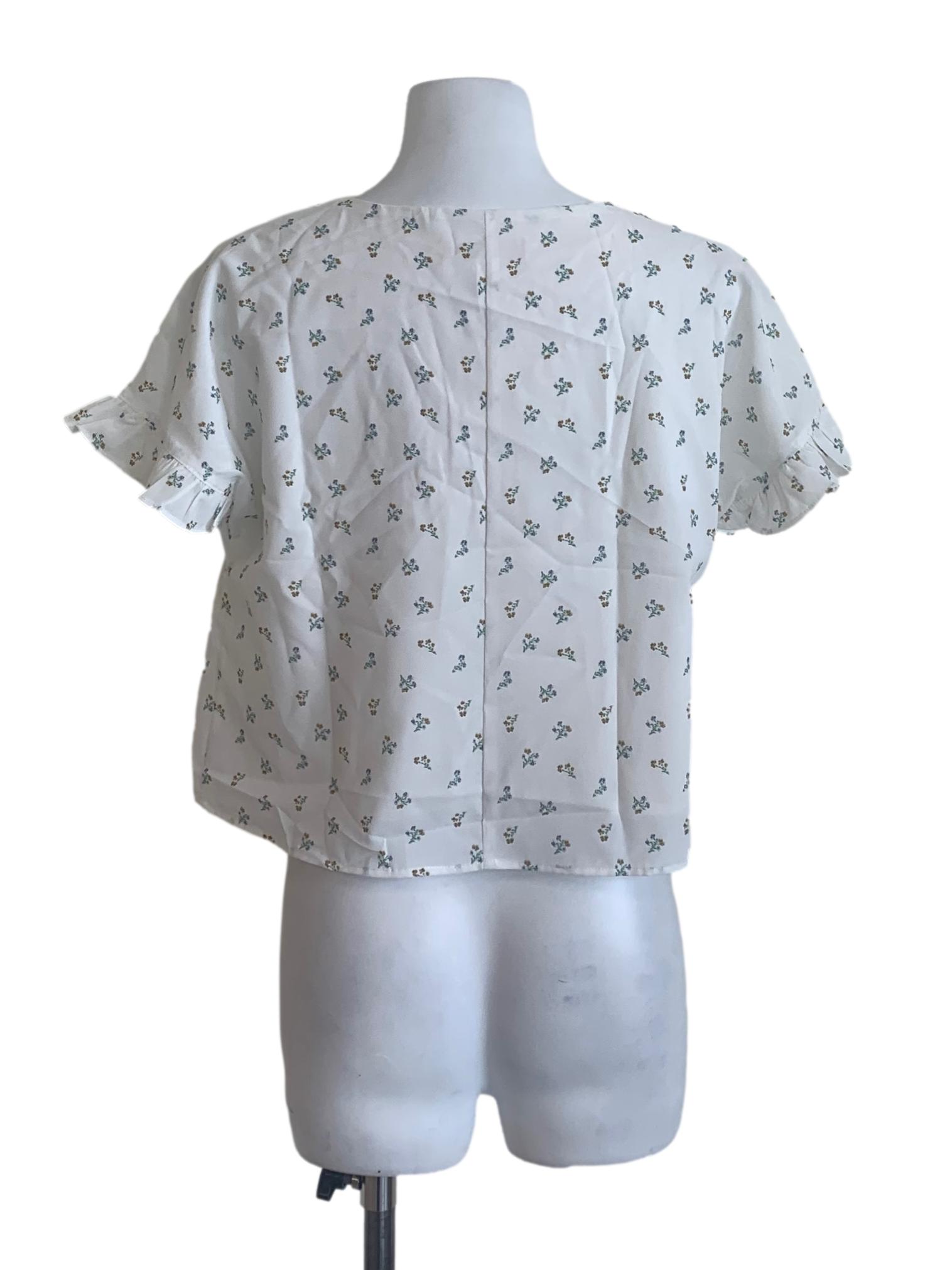 Powder White Flower Pattern Top