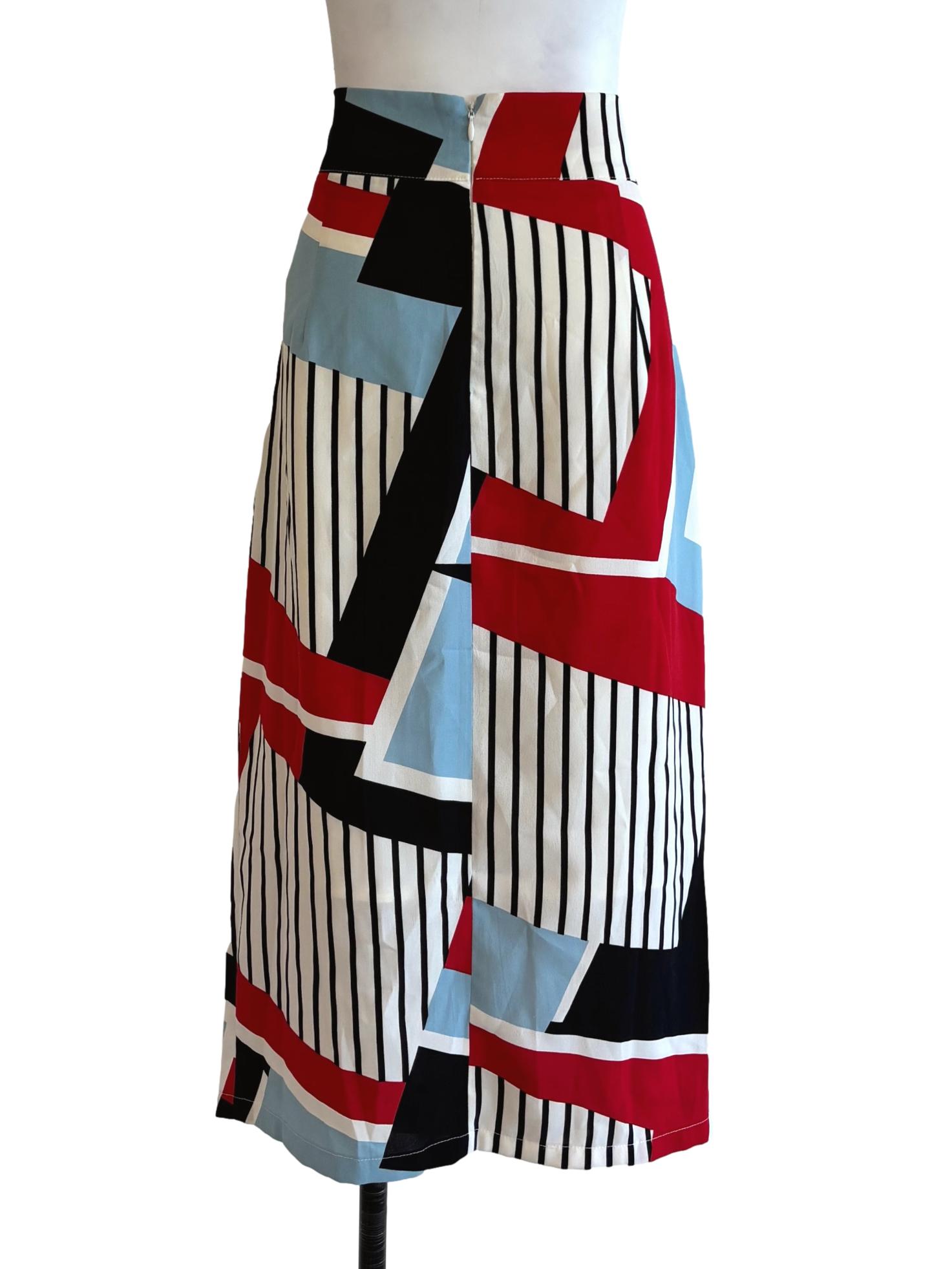 Blue And Red Patterned White Skirt LB