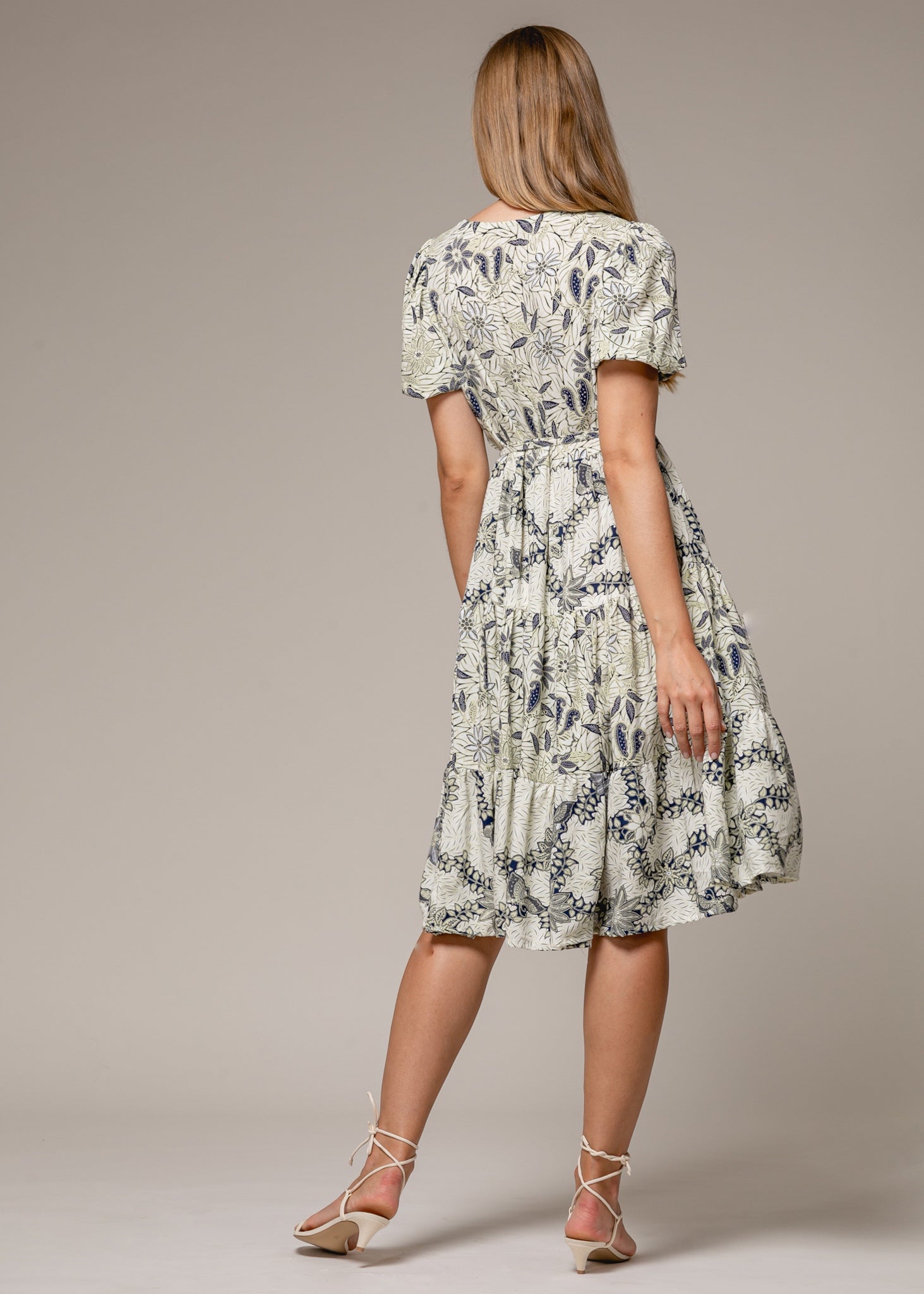 Remi Maxi In Aloe Floral - White CSN