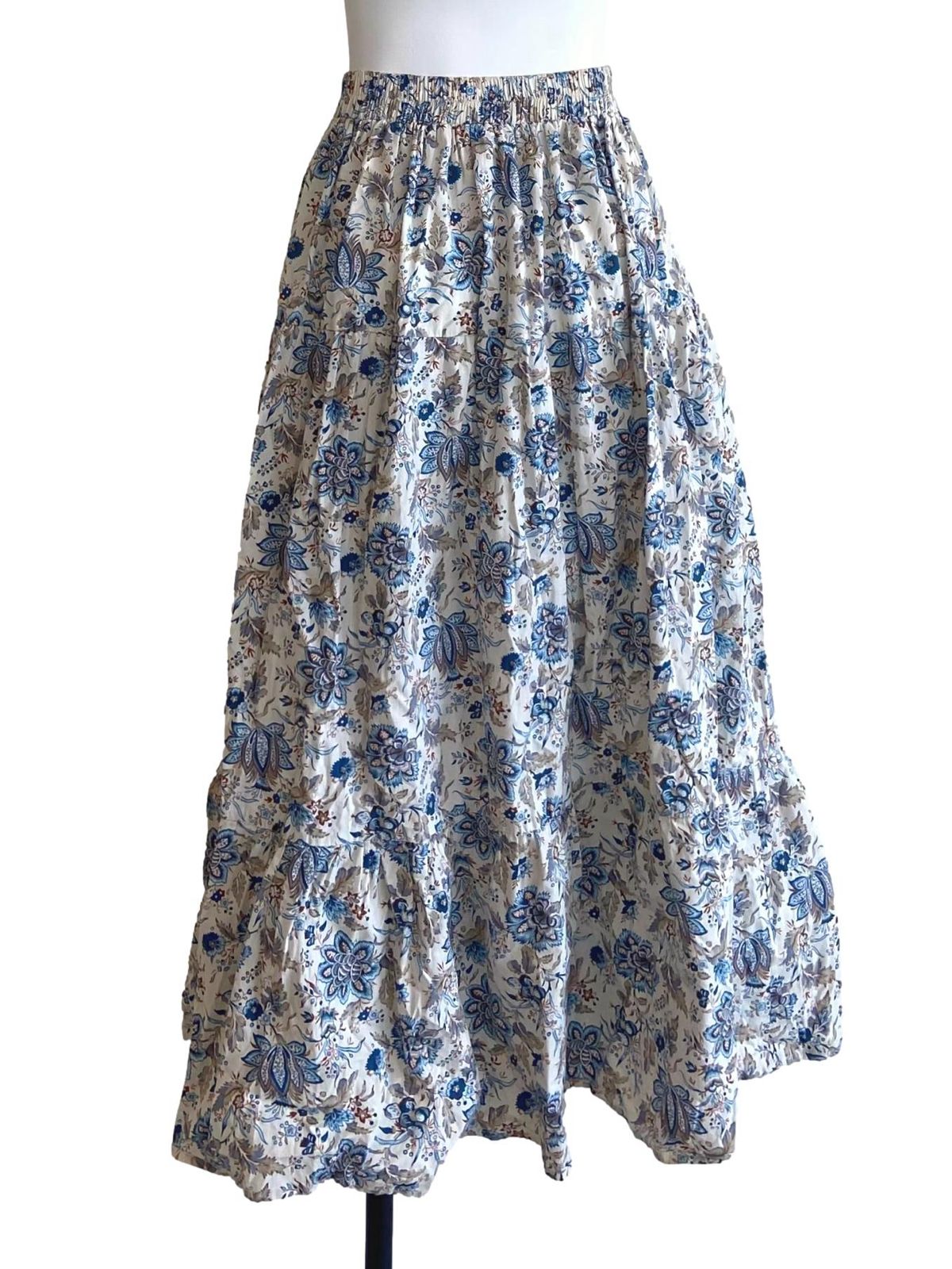 Porcelain Beige & Blue Floral Layered Skirt