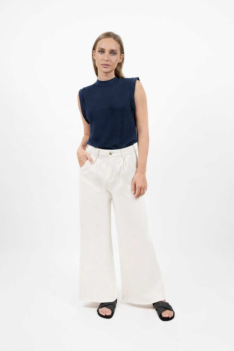 Los Angeles - High Rise Flared Wide Leg Jeans In Alto CSN